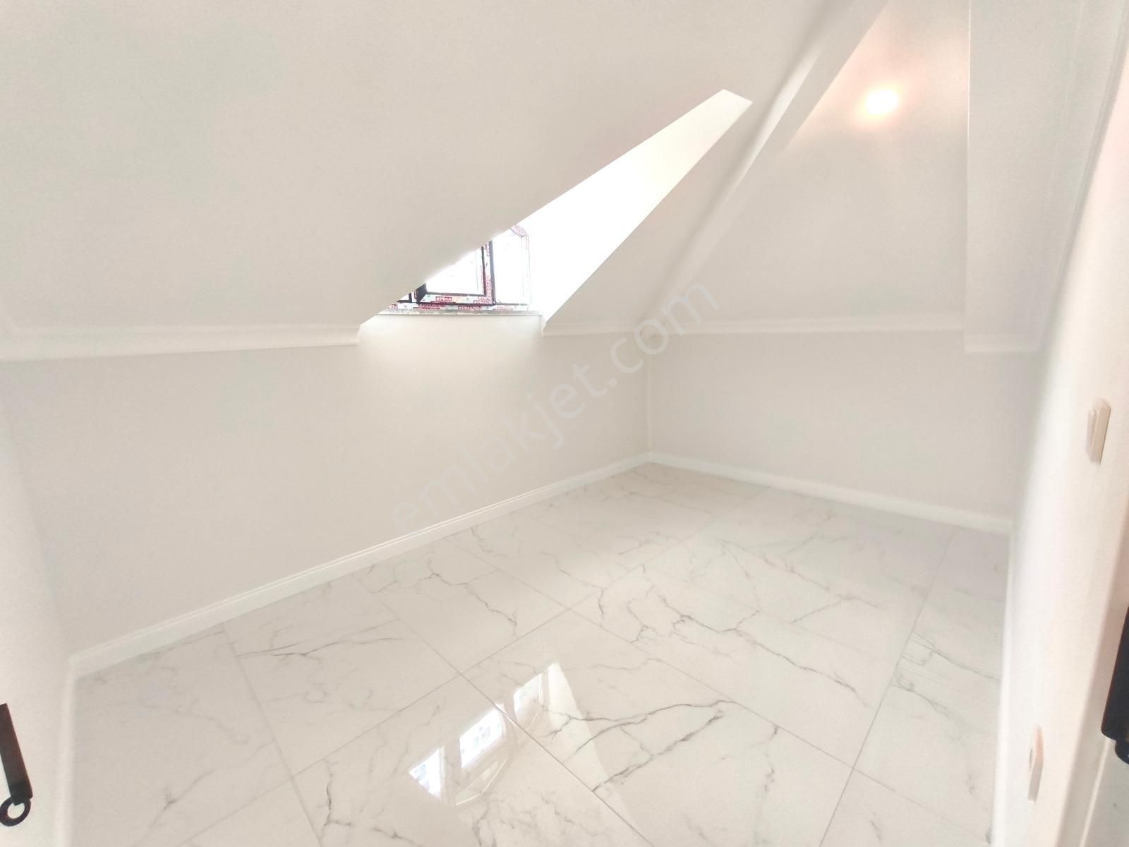 Tramvaya Yakın Sıfır Binada 4+2 Odalı Dubleks Satılık Daire - Görsel 5