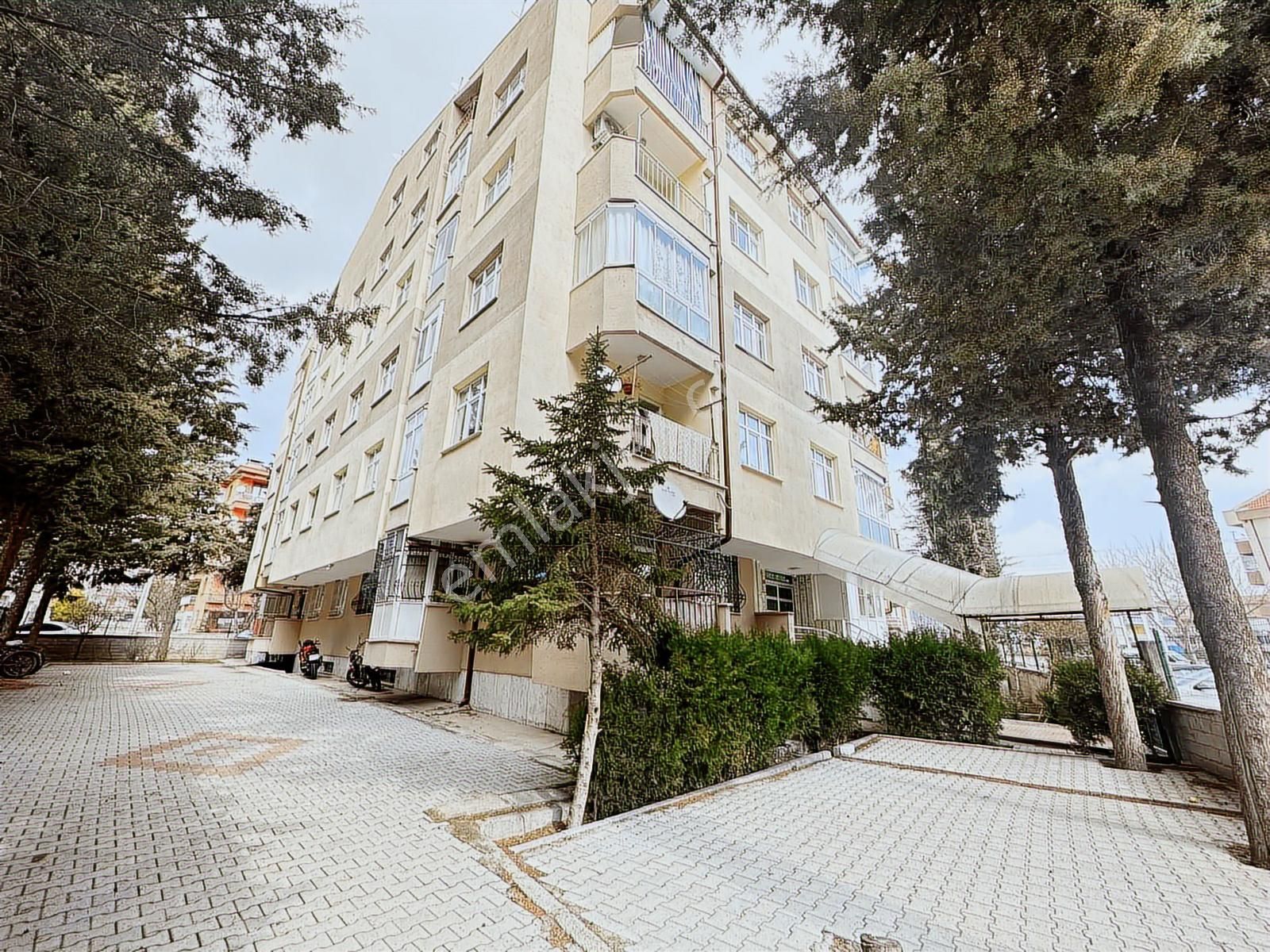 Bedir Mahallesinde Merkezi Konumda 3+1 Ara Kat Daire