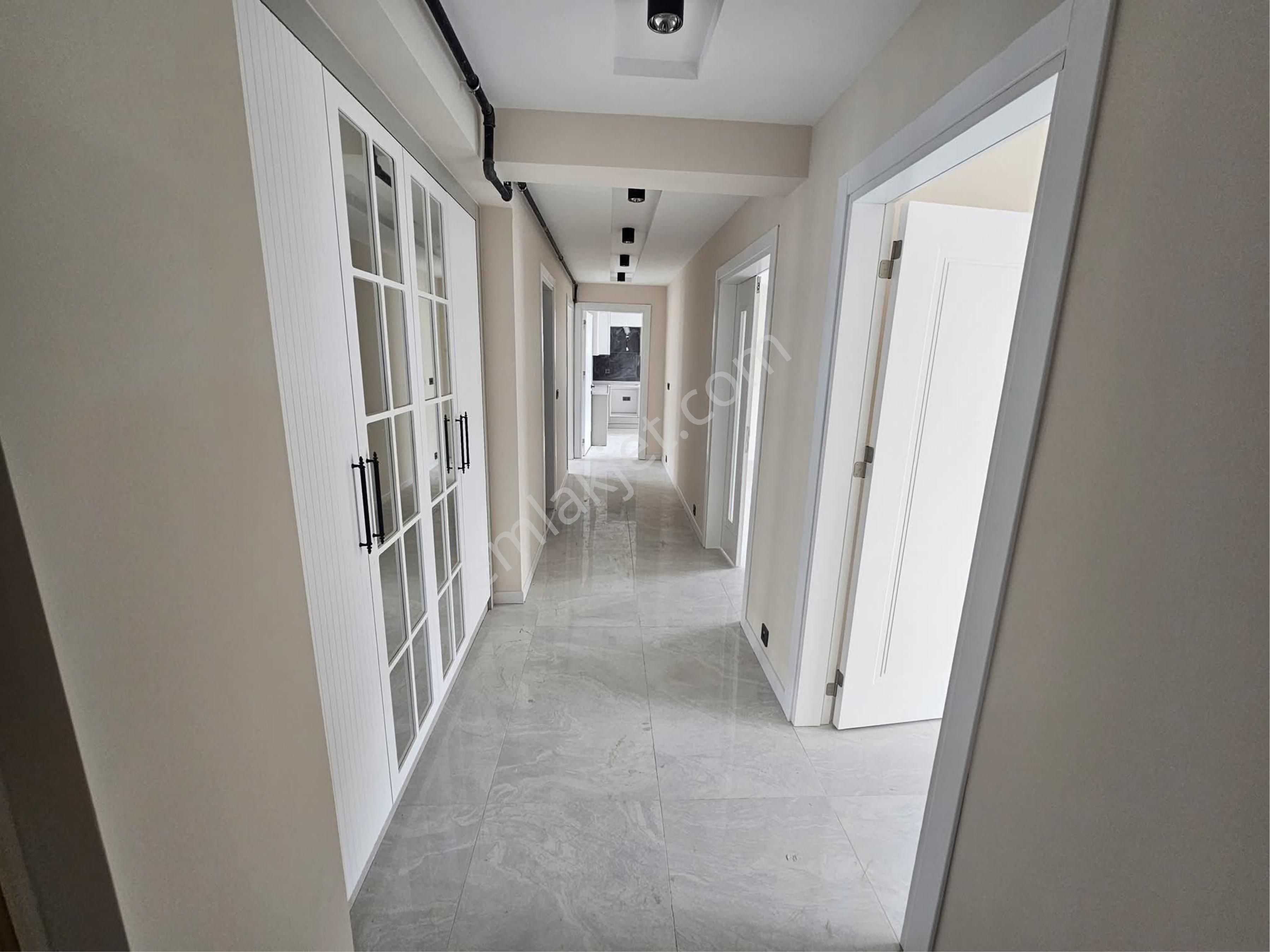 Tavas Merkezde Yerden Isıtmalı Çift Balkonlu Geniş Sıfır Daire - Görsel 12