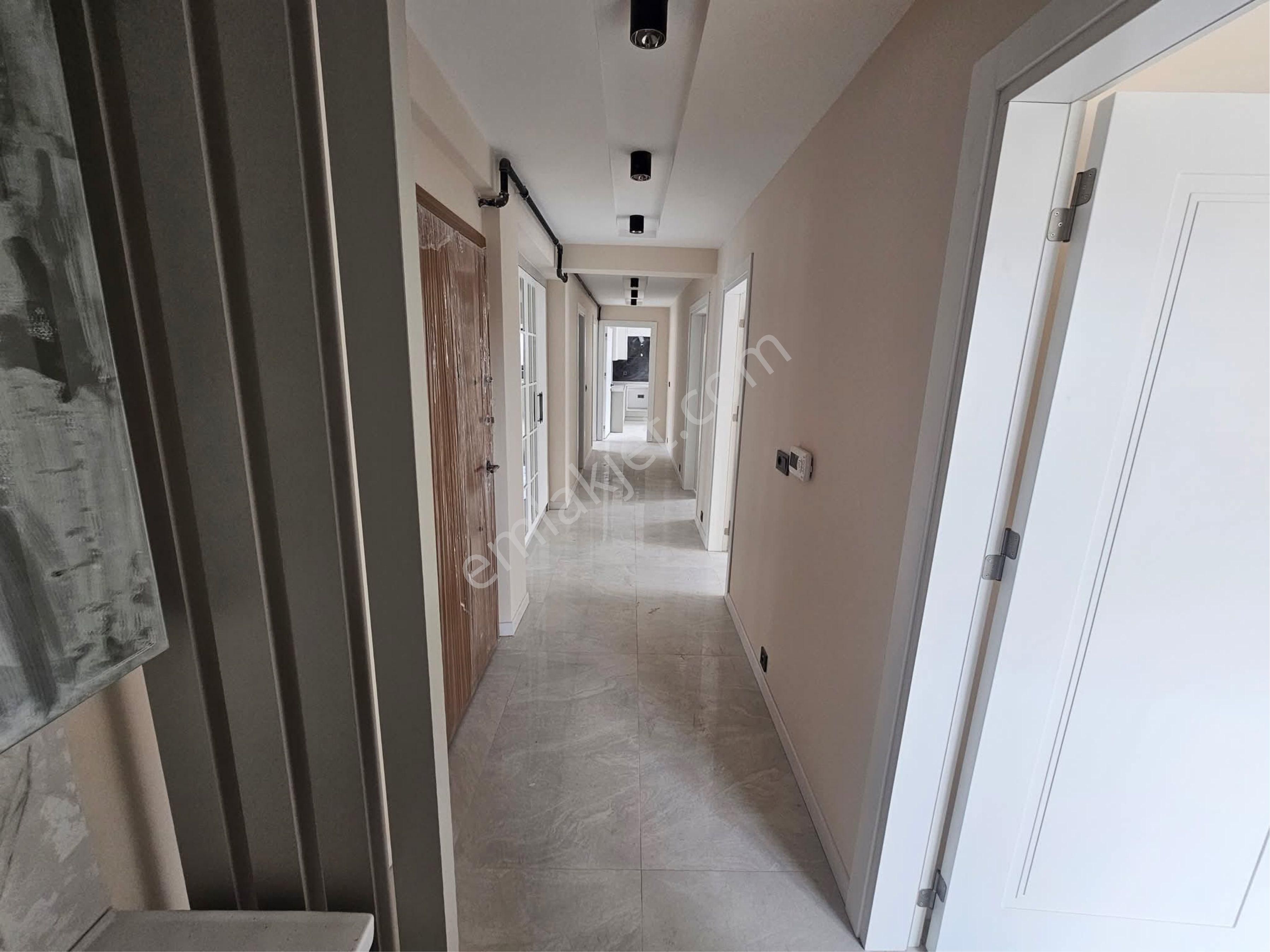 Tavas Merkezde Yerden Isıtmalı Çift Balkonlu Geniş Sıfır Daire - Görsel 11