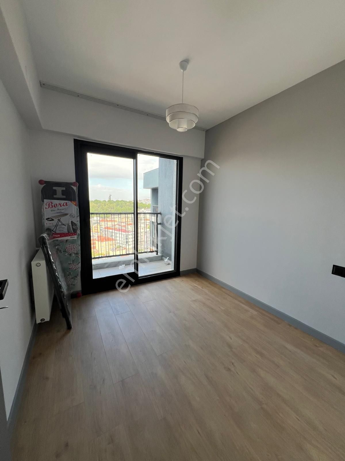 Site İçerisinde Teraslı,güvenlikli,havuzlu Daire - Görsel 3