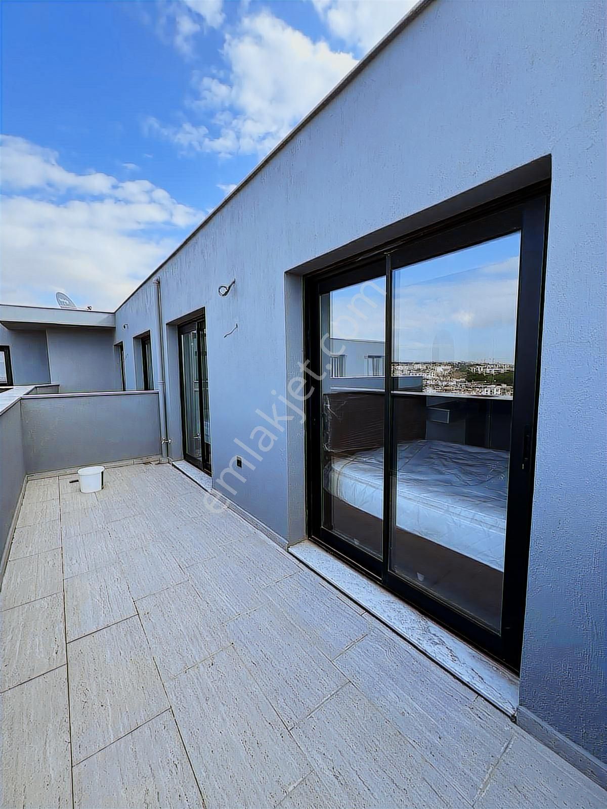 Site İçerisinde Teraslı,güvenlikli,havuzlu Daire - Görsel 16