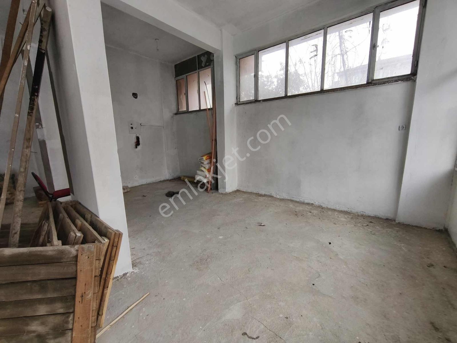 Bakırlı 'da Muhteşem 75 M2 Düzayak Satılık İş Yeri G110 - Görsel 3