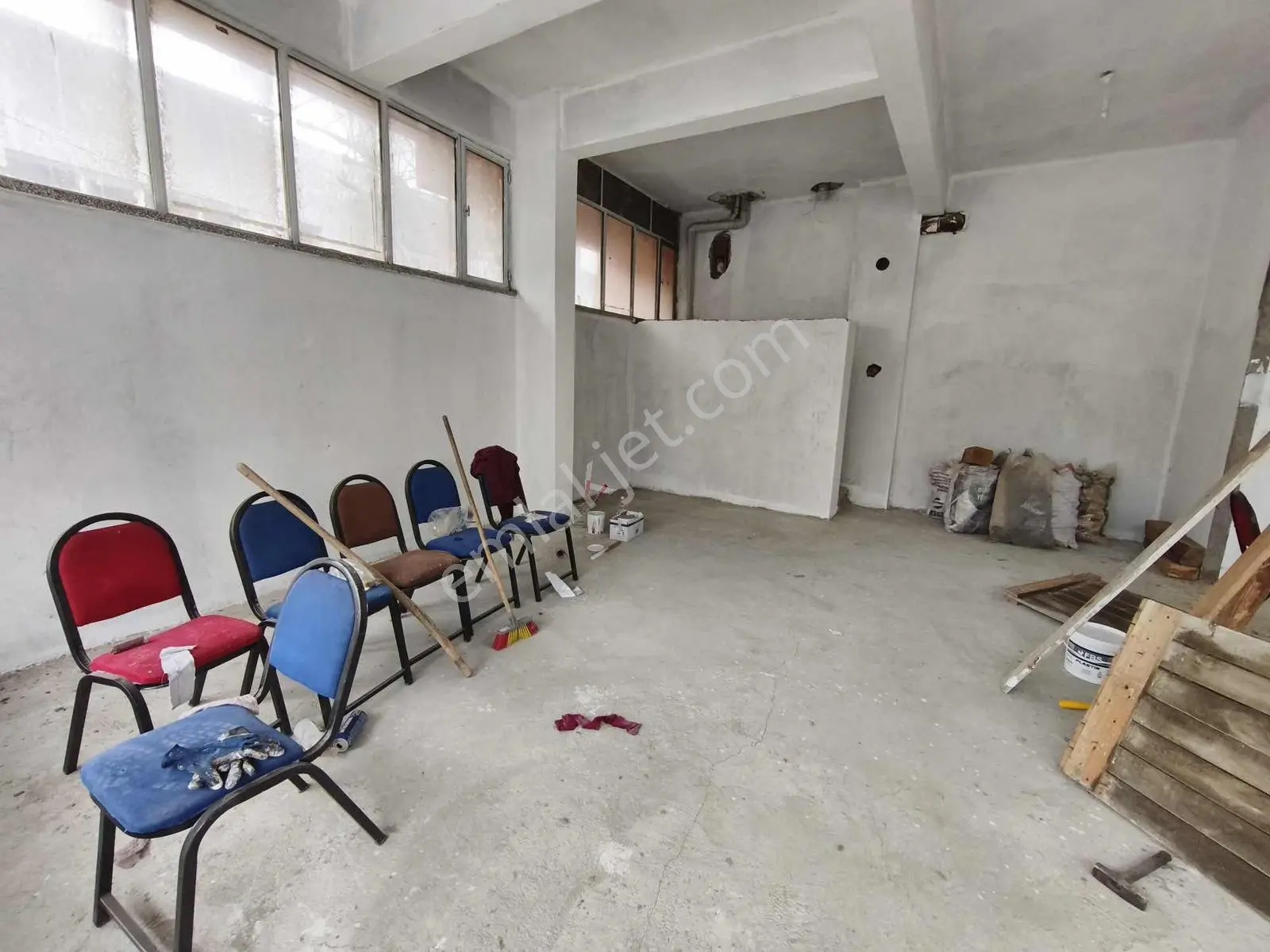 Bakırlı 'da Muhteşem 75 M2 Düzayak Satılık İş Yeri G110 - Görsel 2