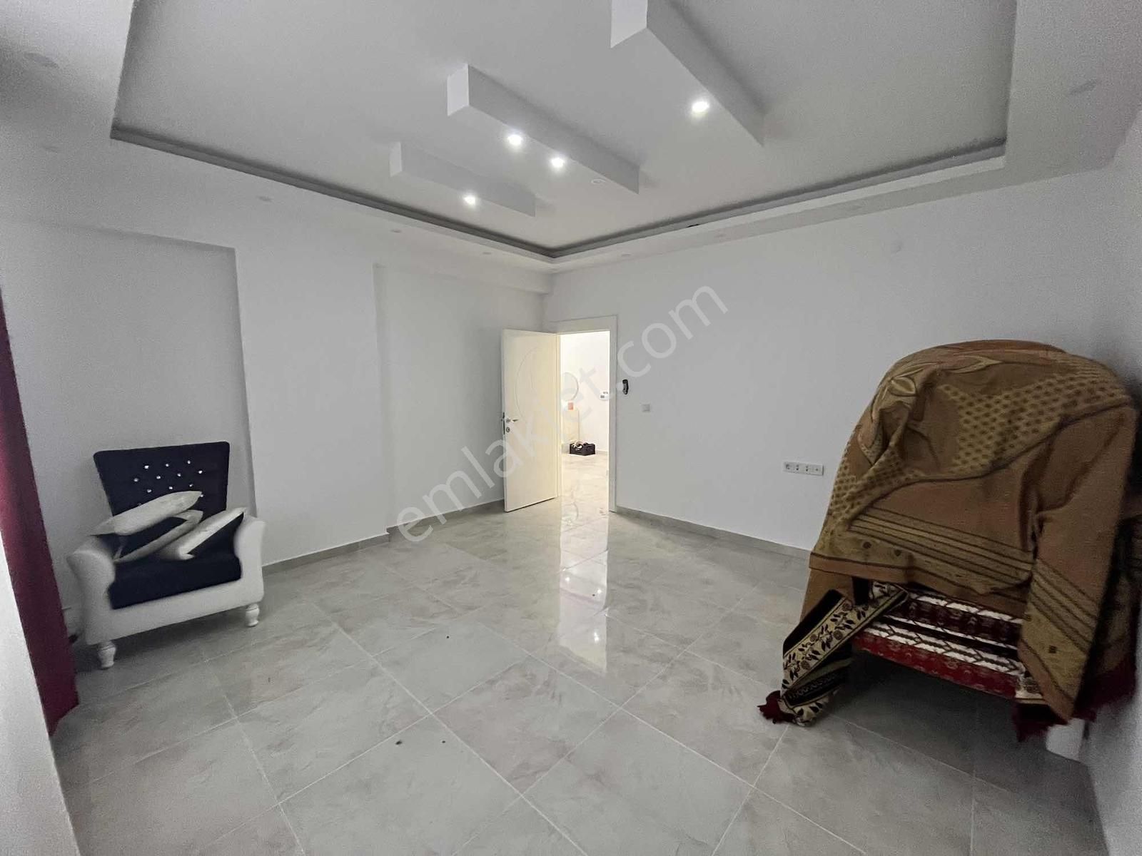 Avantaj'dan Kıbrısköy'de Cadde Üzeri Ultra Geniş Full Yapılı 3+1 - Görsel 15