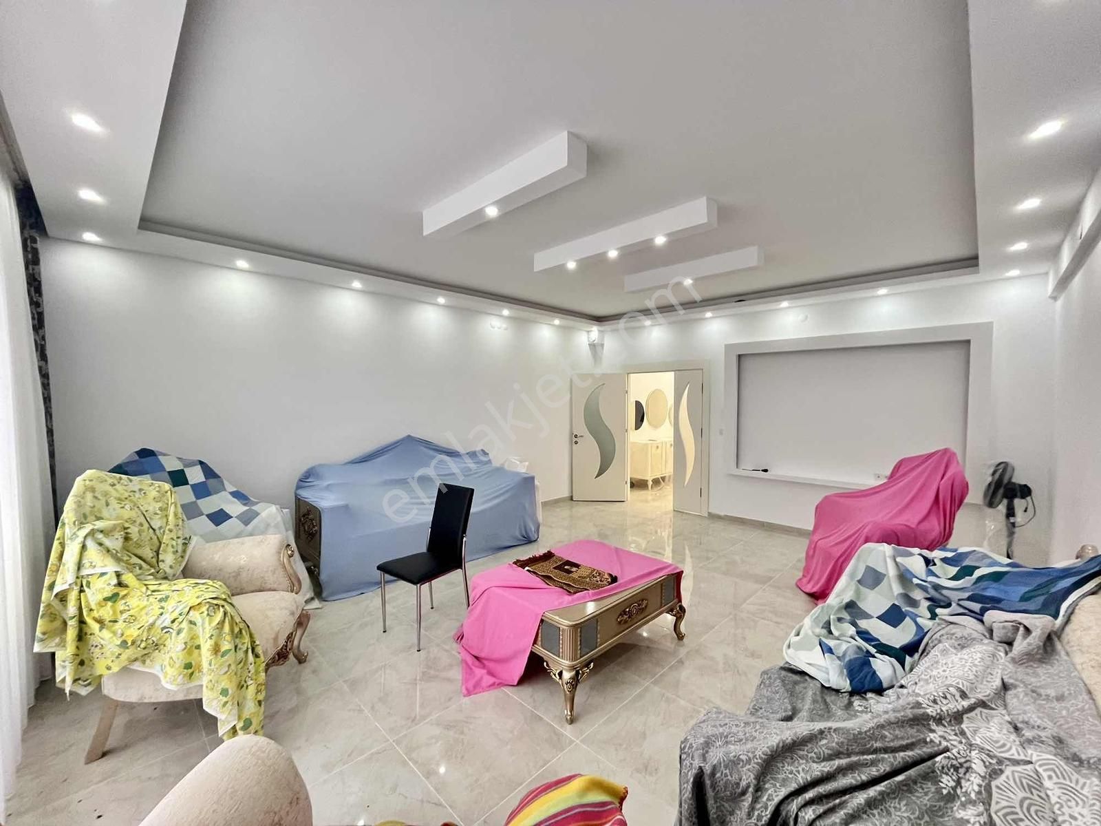 Avantaj'dan Kıbrısköy'de Cadde Üzeri Ultra Geniş Full Yapılı 3+1 - Görsel 16