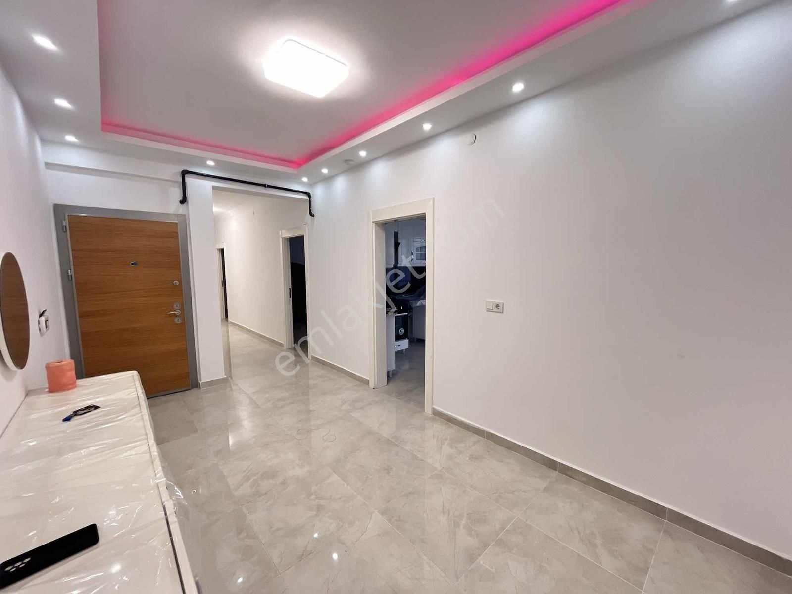 Avantaj'dan Kıbrısköy'de Cadde Üzeri Ultra Geniş Full Yapılı 3+1 - Görsel 3