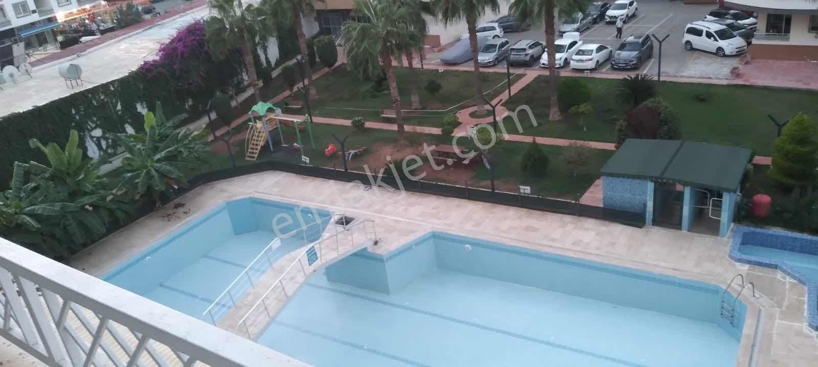 Metin Gayrimenkul'den Viranşehirde Site İçersinde 3+1 Daire