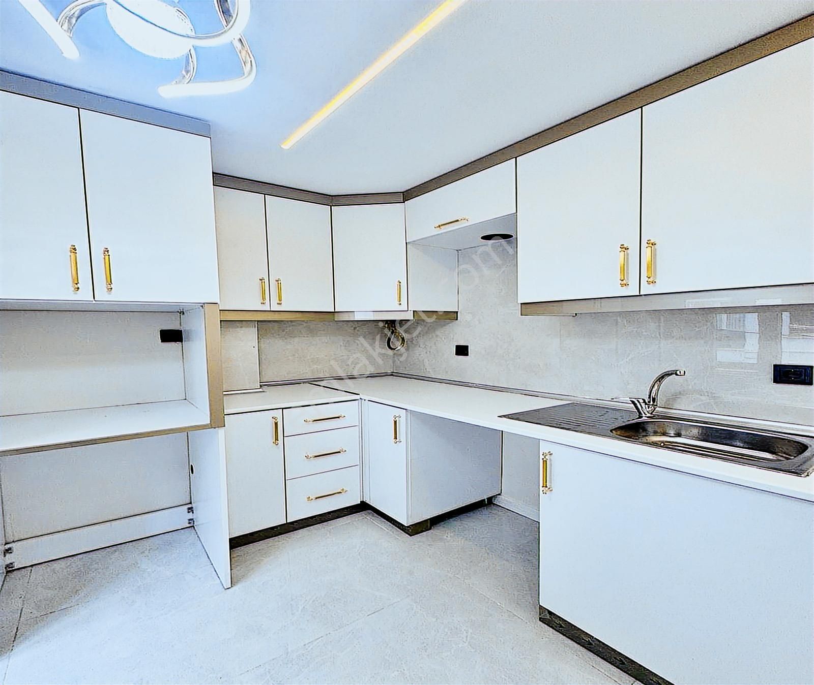 Kıraç Hürriyet Mah. 2+1 Kat.1 Çift Balkonlu Daire 3.310.000tl - Görsel 35