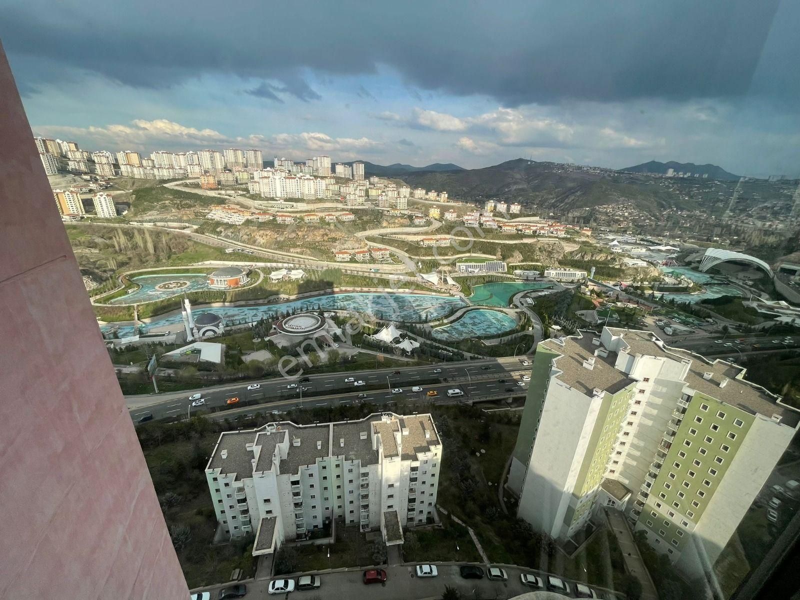 Bilgen Vatan'dan Yeşiltepe Cadde'de Emsalsiz Manzaralı Megalüks Yapılı 4+1 Site Dairesi - Görsel 11