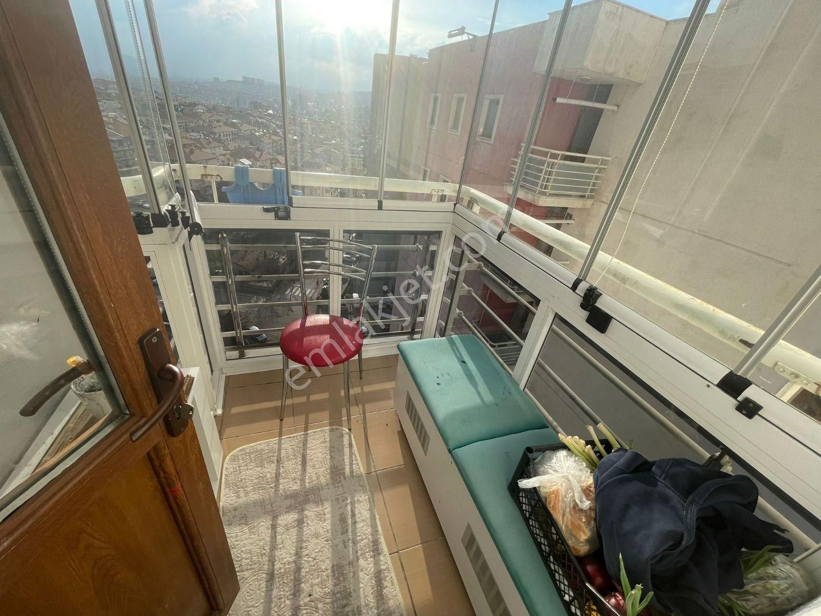 Bilgen Vatan'dan Yeşiltepe Cadde'de Emsalsiz Manzaralı Megalüks Yapılı 4+1 Site Dairesi - Görsel 4