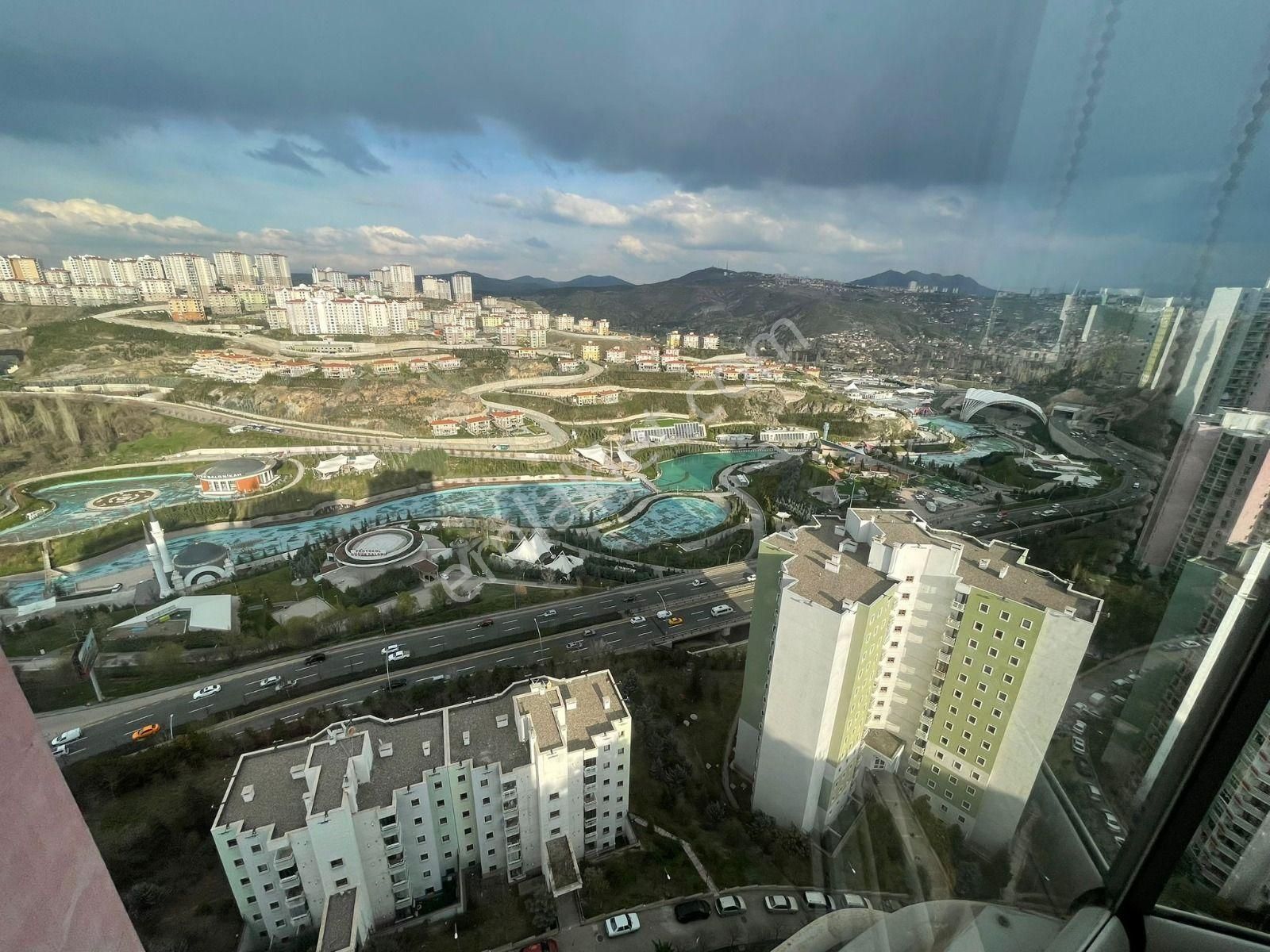 Bilgen Vatan'dan Yeşiltepe Cadde'de Emsalsiz Manzaralı Megalüks Yapılı 4+1 Site Dairesi - Görsel 12