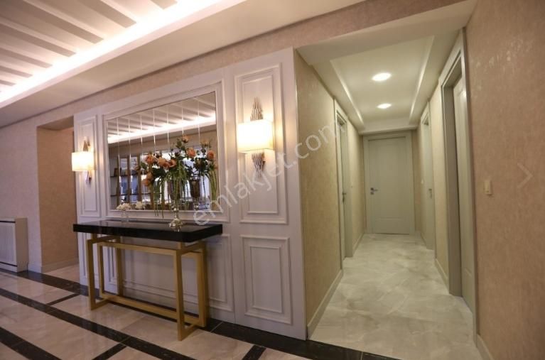 Arissa Göksu'da Göl Manzaralı Ön Cephe Satılık 4.5+1 Daire - Görsel 24