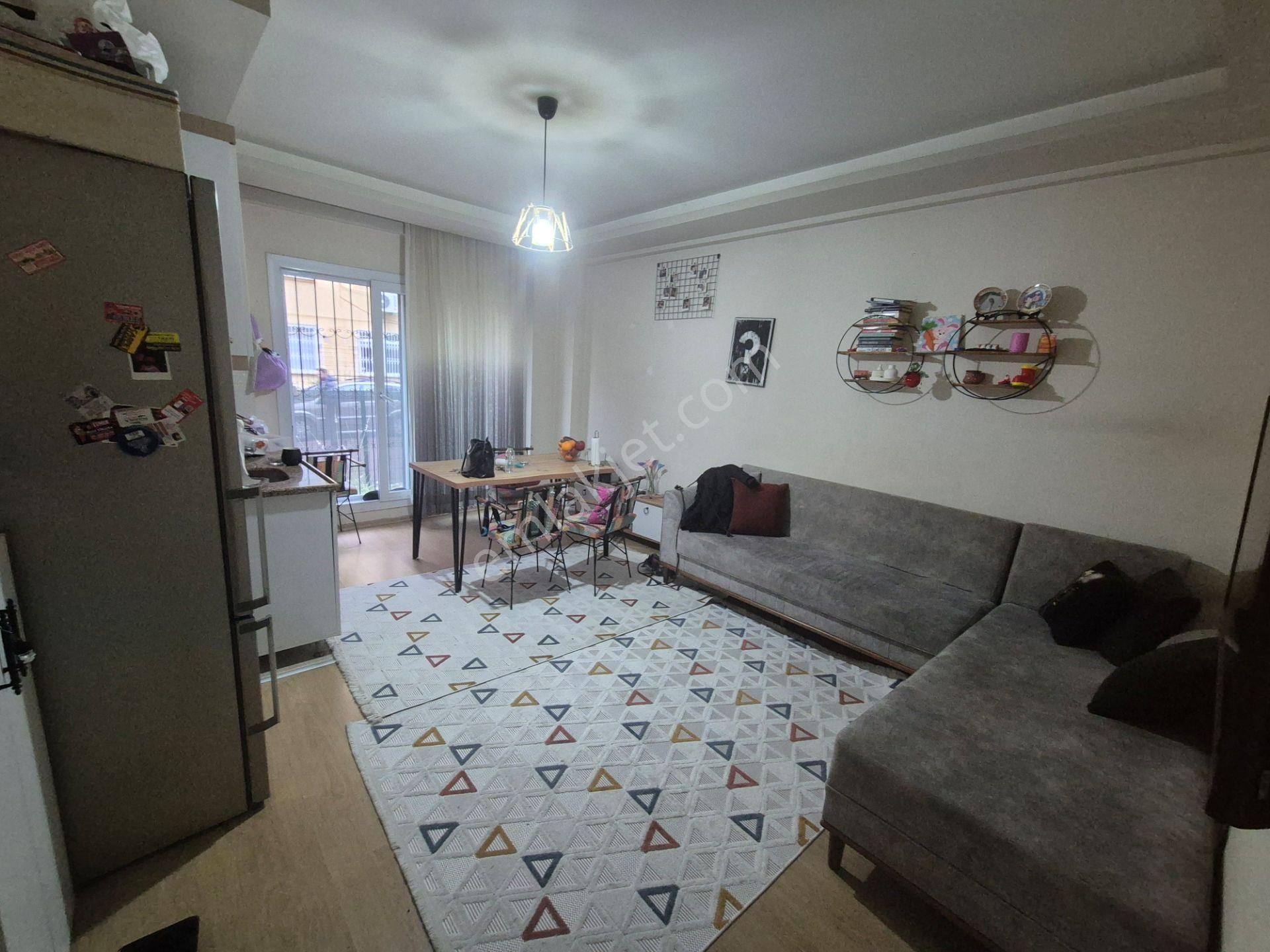 Prestij'den Bahçelievler'de 5 Yaşın'da Geniş Oturumlu 2+1 Daire - Görsel 3