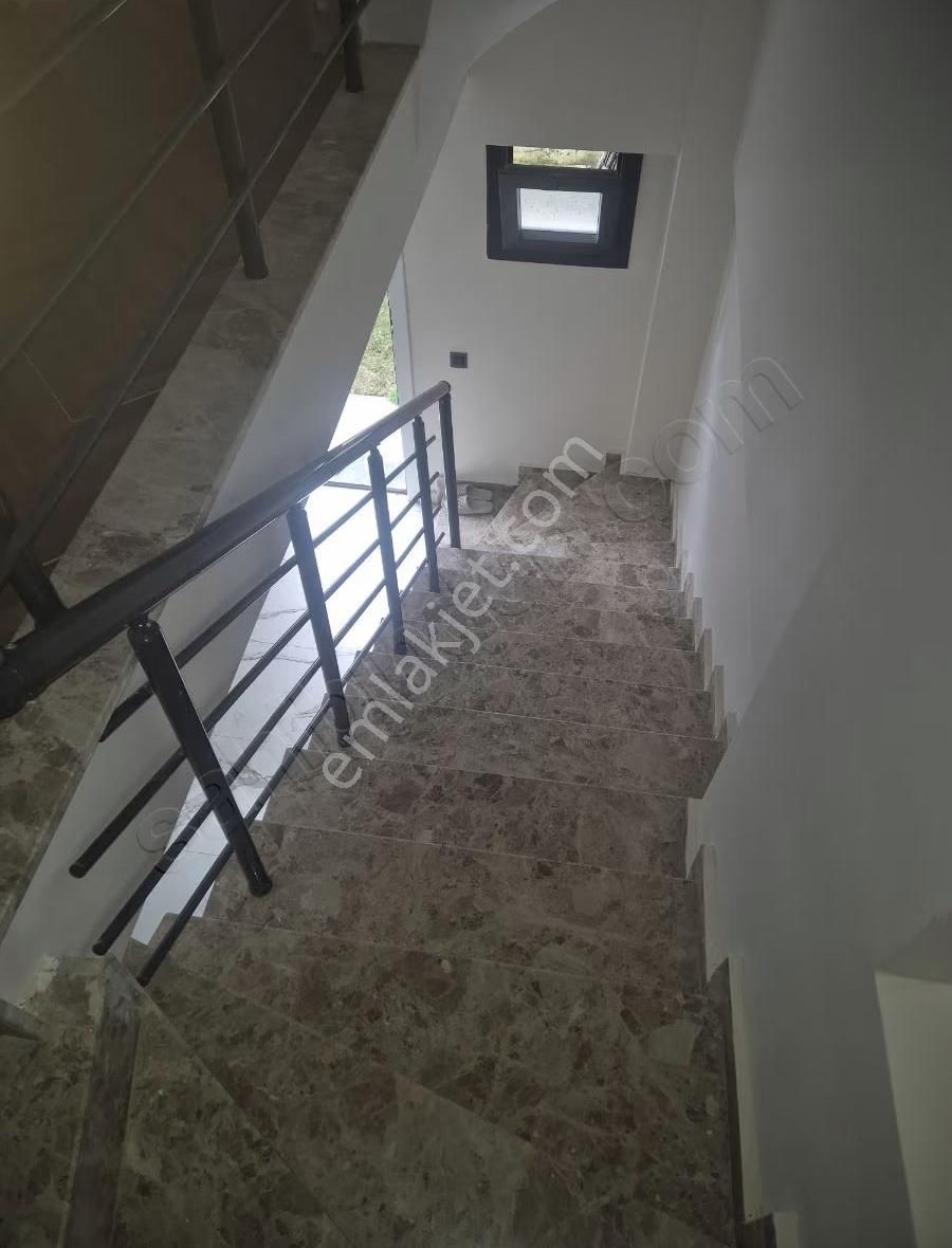 Davutlar Merkezde 4+1 Villa - Görsel 6