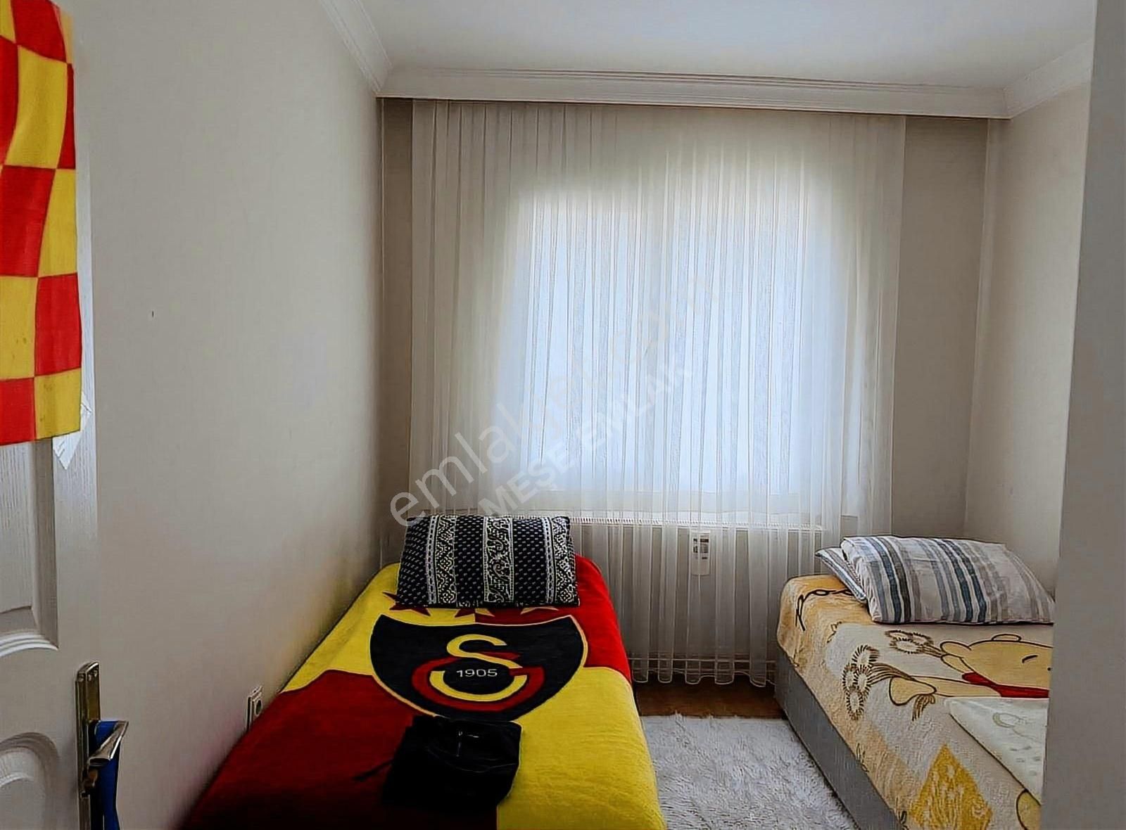 Cüneytbey Mahallesinde Satılık 2+1 Meşe Emlak'tan - Görsel 3