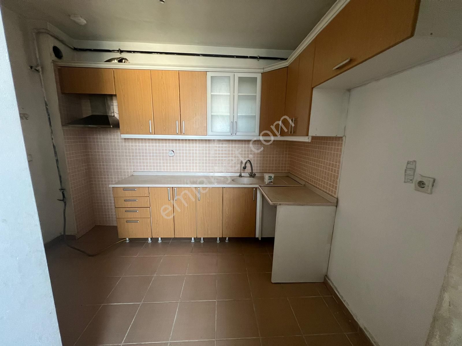 Bilgen Vatan'dan Yeşiltepe'de Ana Cadde Üzeri 3+1 3. Kat Konumunda Manzaralı Satılık - Görsel 19