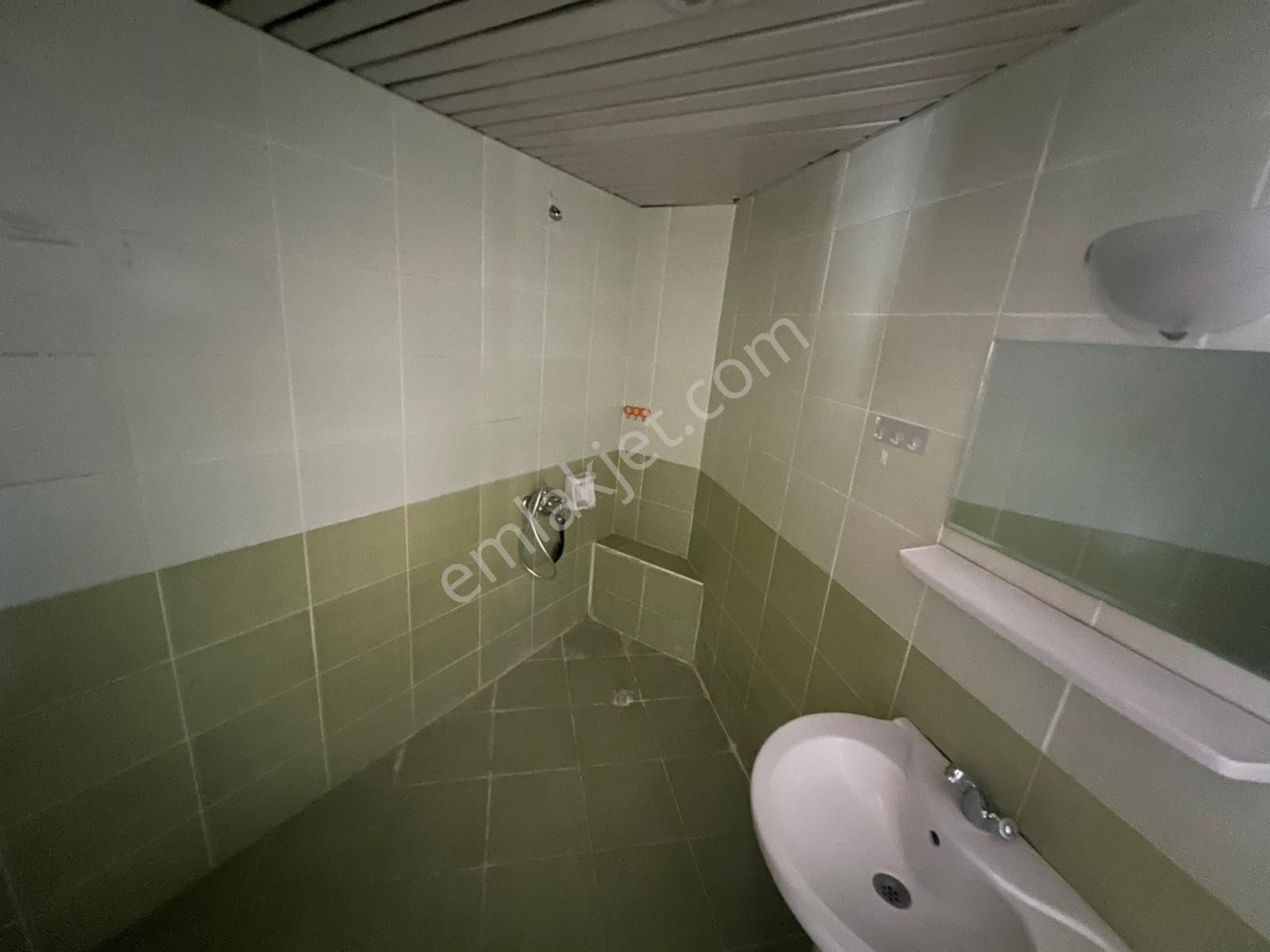 Bilgen Vatan'dan Yeşiltepe'de Ana Cadde Üzeri 3+1 3. Kat Konumunda Manzaralı Satılık - Görsel 9