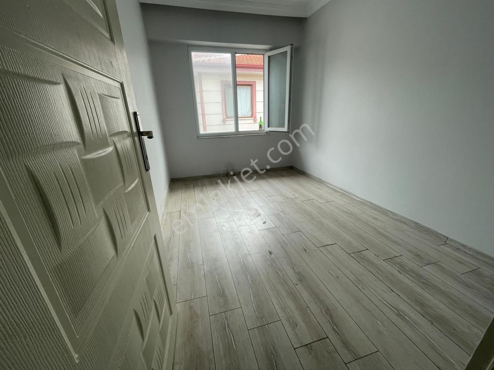 **fırsat**1+1 Sahile 250 M Mesafede Merkezi Lokasyon - Görsel 8