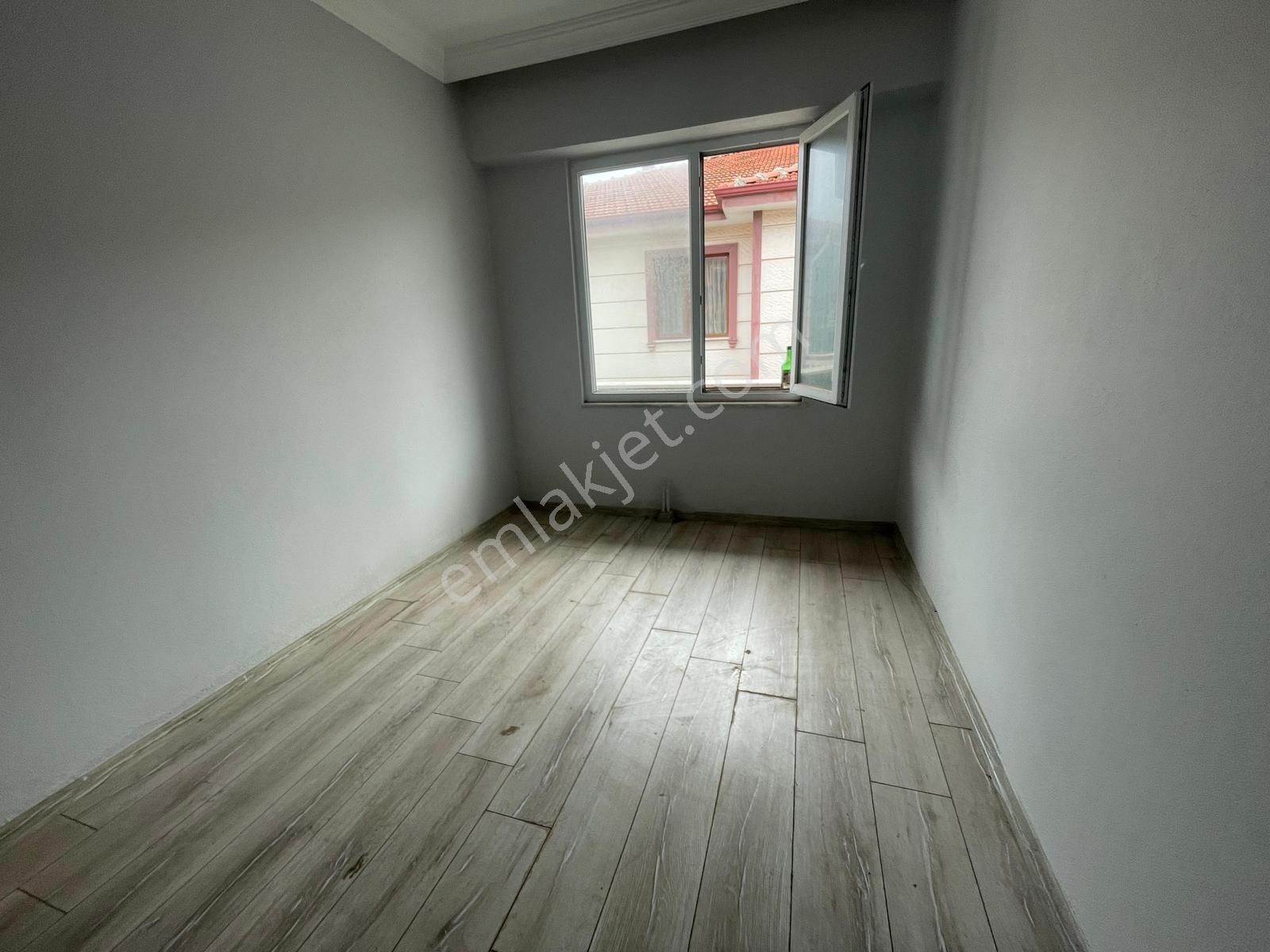 **fırsat**1+1 Sahile 250 M Mesafede Merkezi Lokasyon - Görsel 9