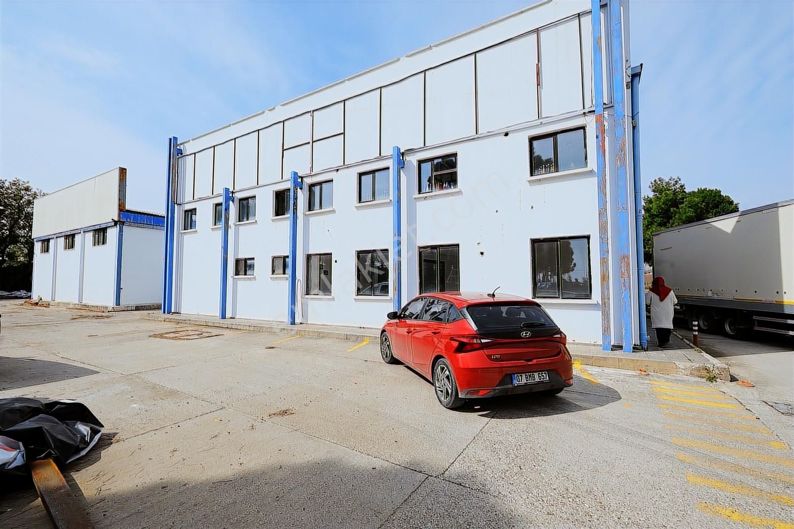 Çağrı Emlak'tan Havaalanı Karşısı, Serik Caddesinde 6.500m² Depo - Görsel 3