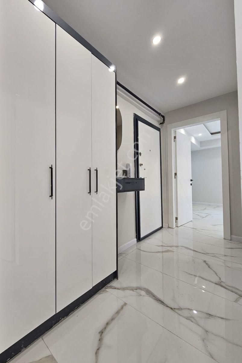 Lozan Cd. Yakını Sıfır Açık Mutfak 2+1 Daireler - Görsel 14