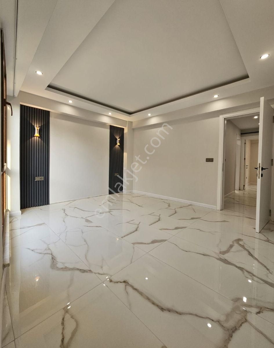 Lozan Cd. Yakını Sıfır Açık Mutfak 2+1 Daireler - Görsel 10