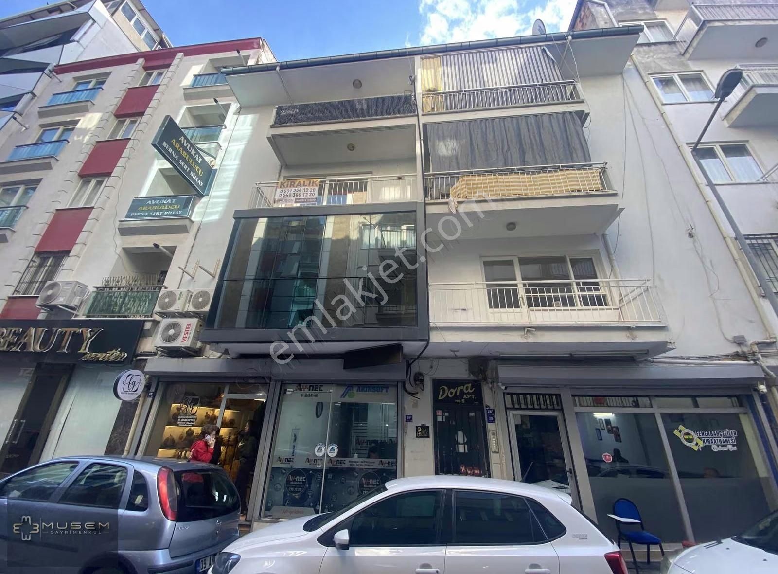 Cumhuriyet Mahallesinde 3+1 Kiralık Daire - Görsel 1