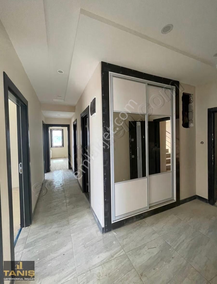 Bölgenin En Prestijli Sitesinden 3+1 Lüks Daire - Görsel 29