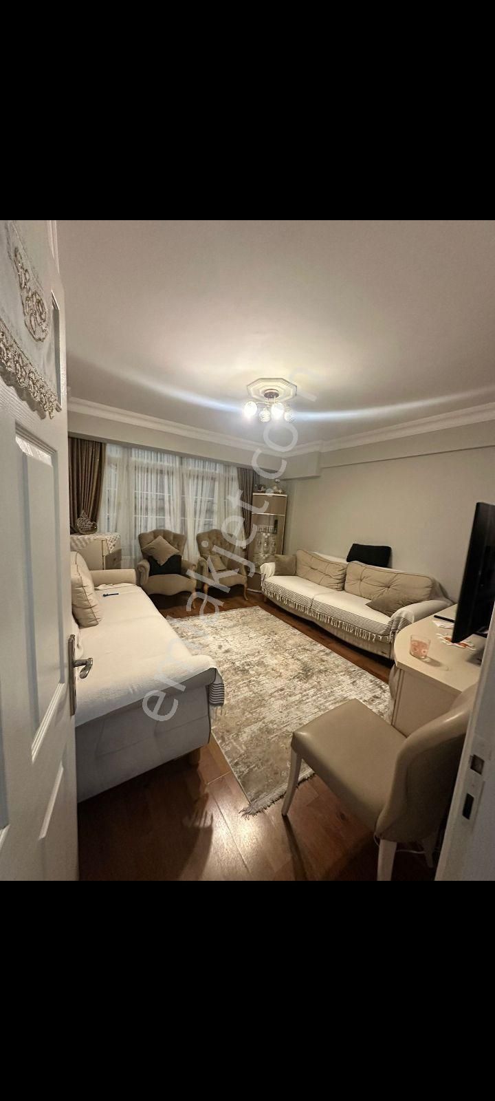 Umut Gayrimenkul' Den Bağcılar Fevziçakmak Mh. 80 M2 / 2+1 Yüksek Giriş Daire