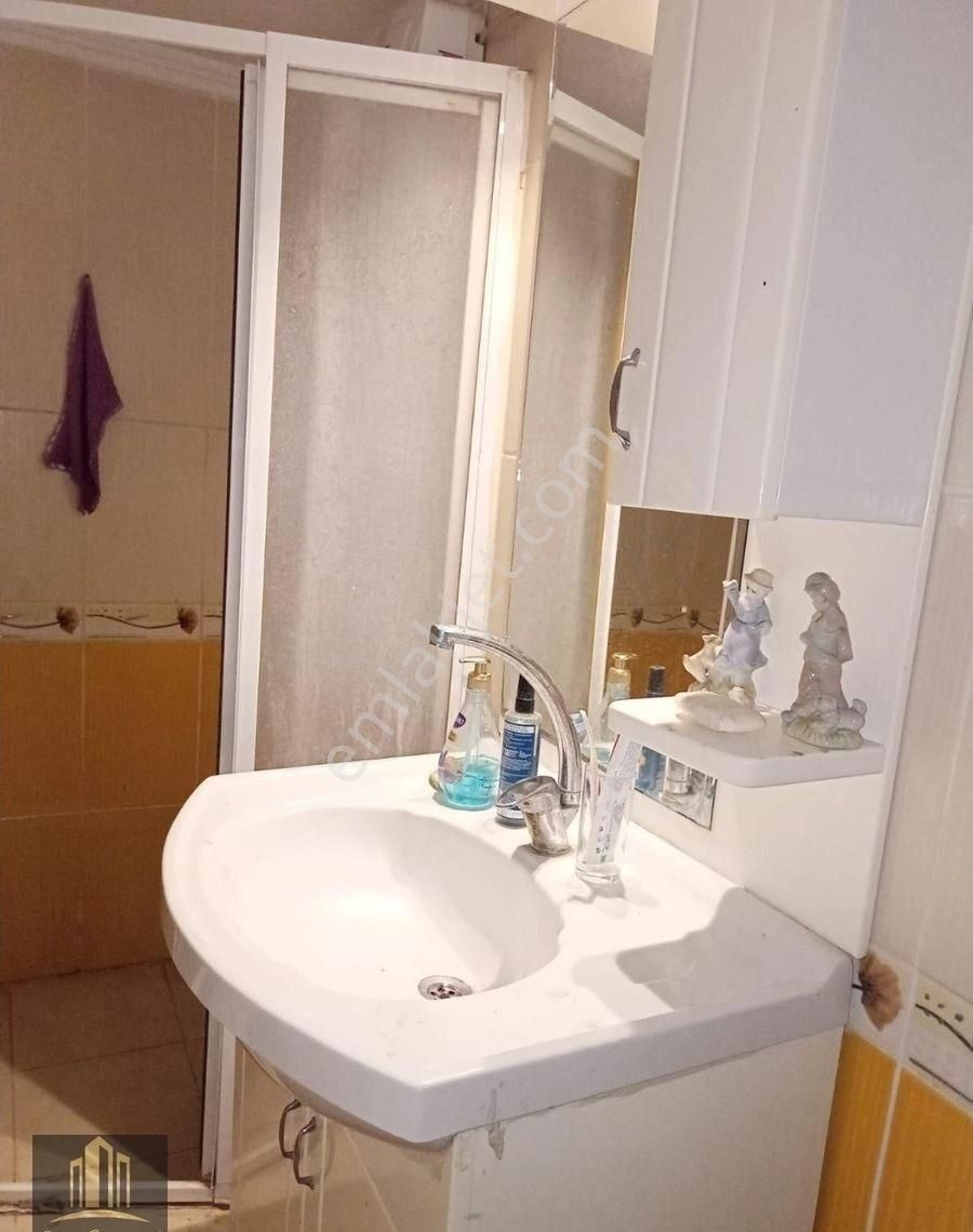 Alsancak Kahramanlar'da Asansörlü Eşyalı Satılık Daire - Görsel 4