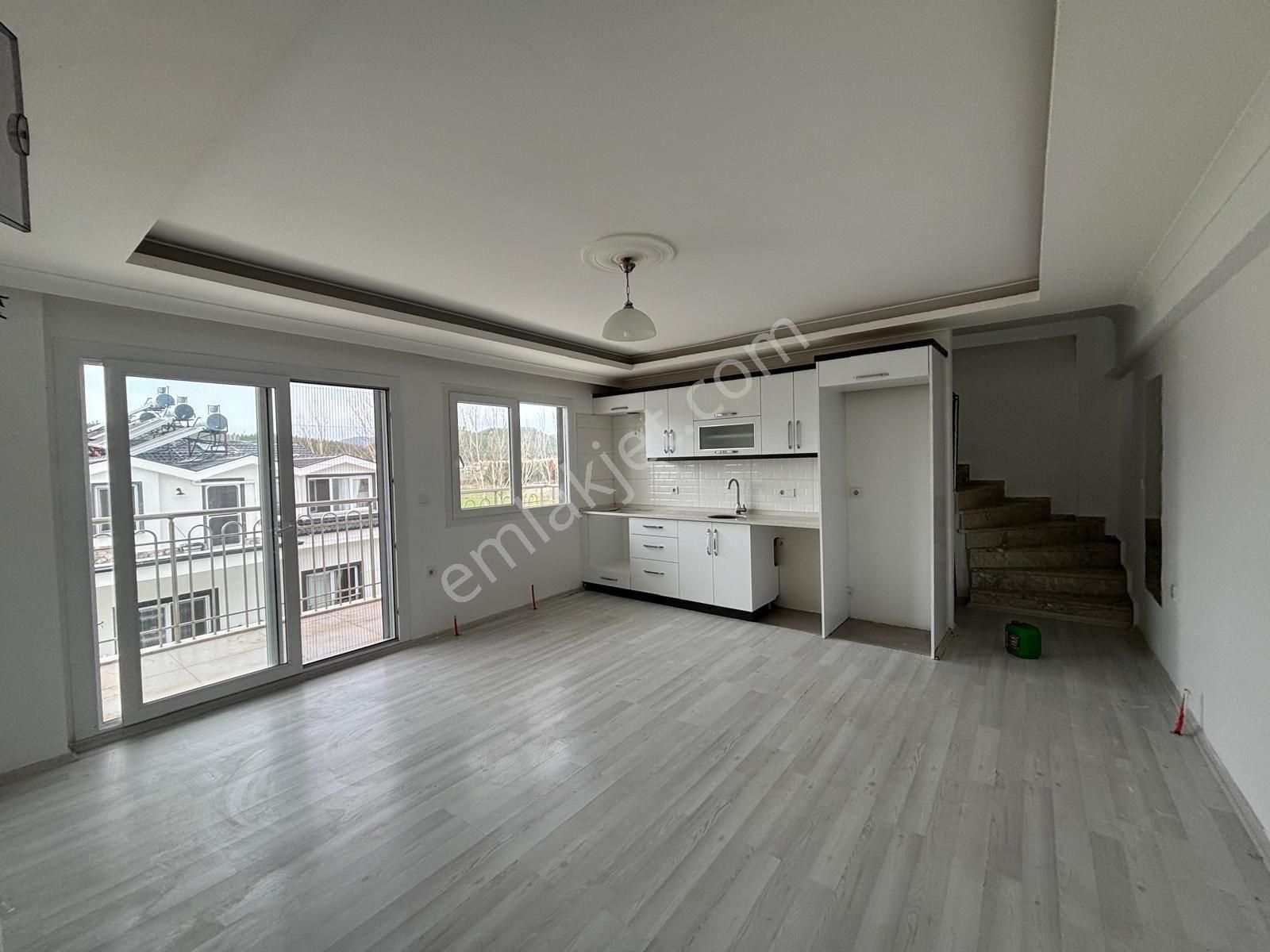 Seydikemer Merkezde 2+1 Kiralık Dubleks Daire - Görsel 7