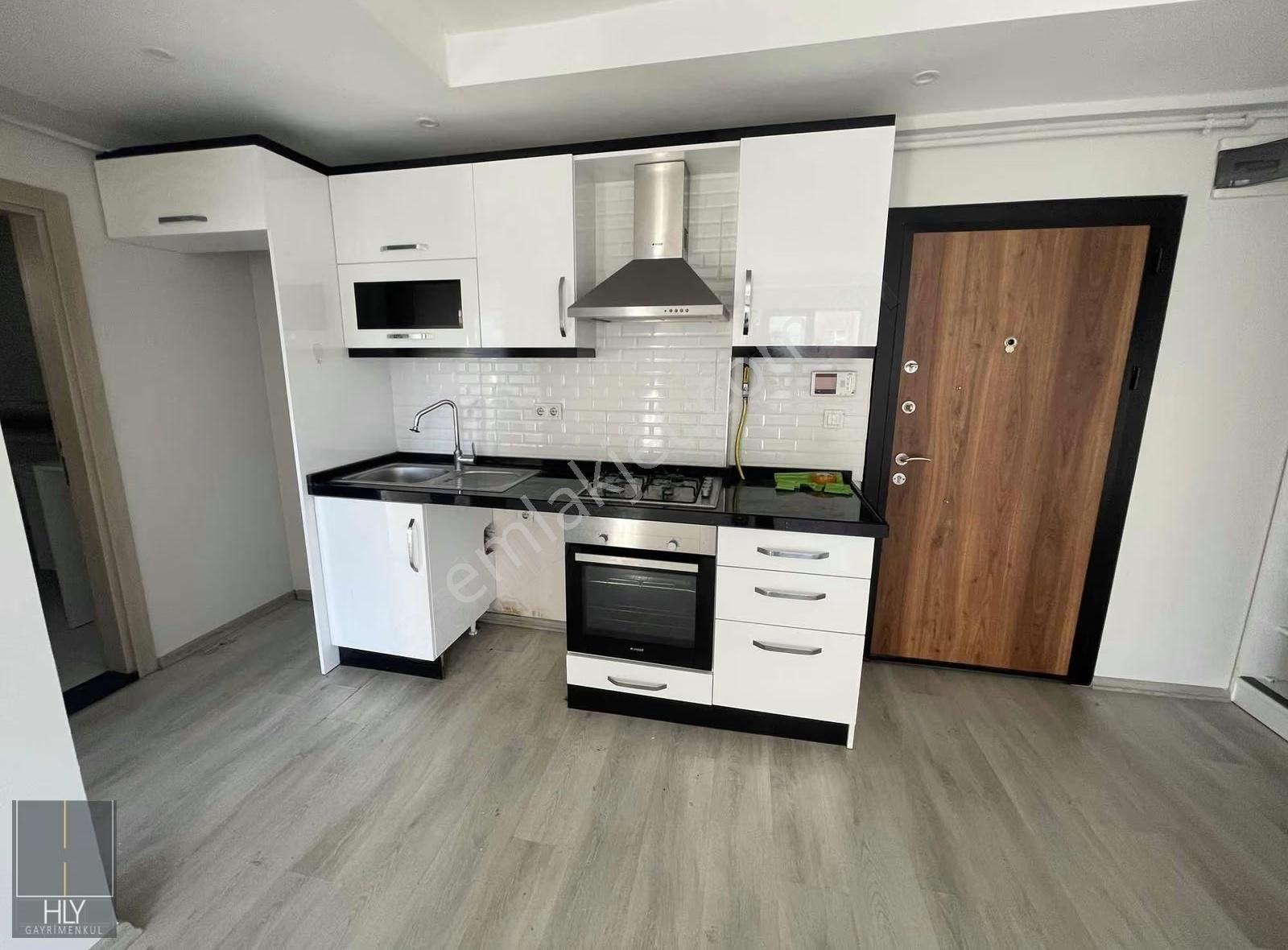 Hly Gayrimenkulden Bahçelievler Mah.de 1+1 Eşyasız Kiralık Daire - Görsel 2
