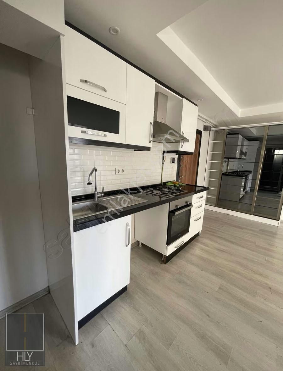 Hly Gayrimenkulden Bahçelievler Mah.de 1+1 Eşyasız Kiralık Daire - Görsel 5