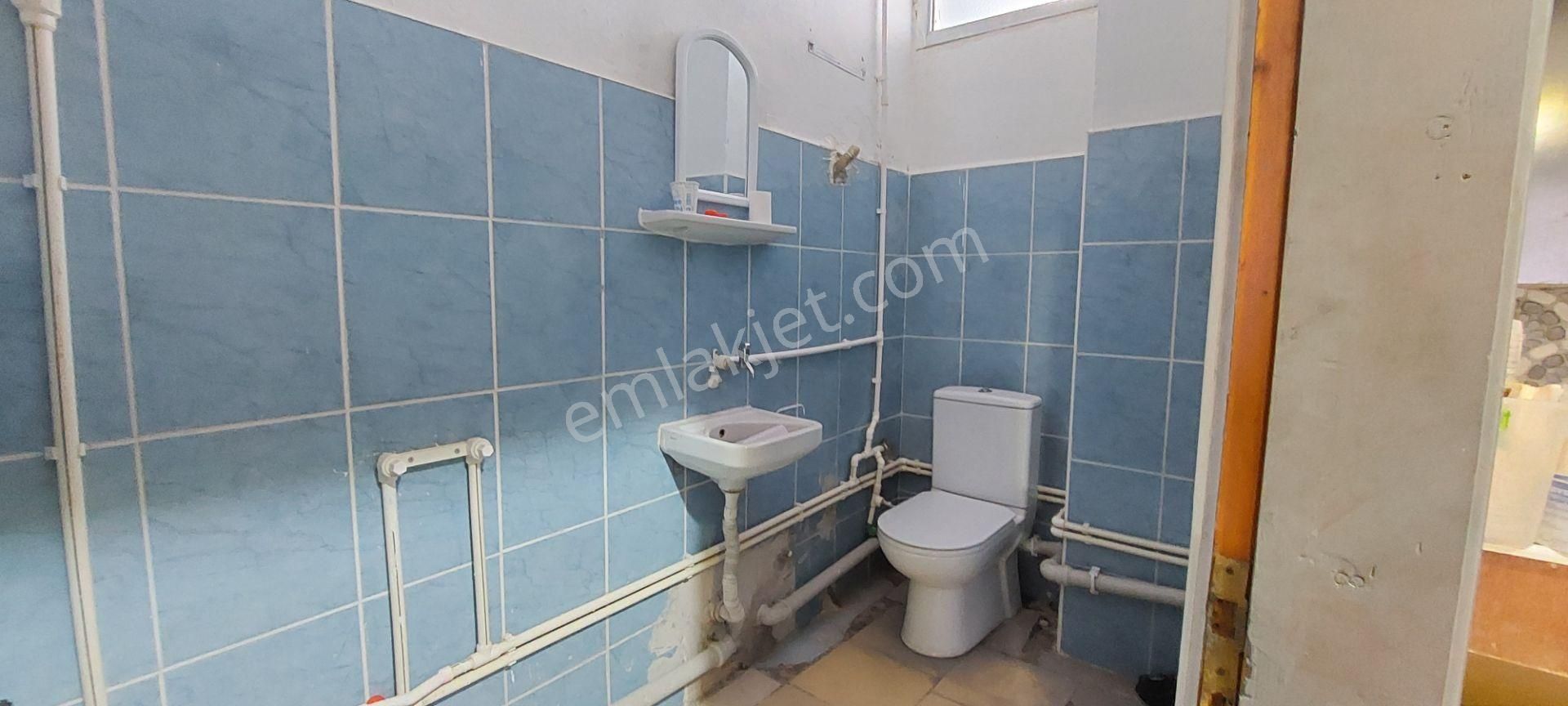 Karşıyaka Elit Sitesinde Kiralık İşyeri Kanıt Emlaktan - Görsel 17