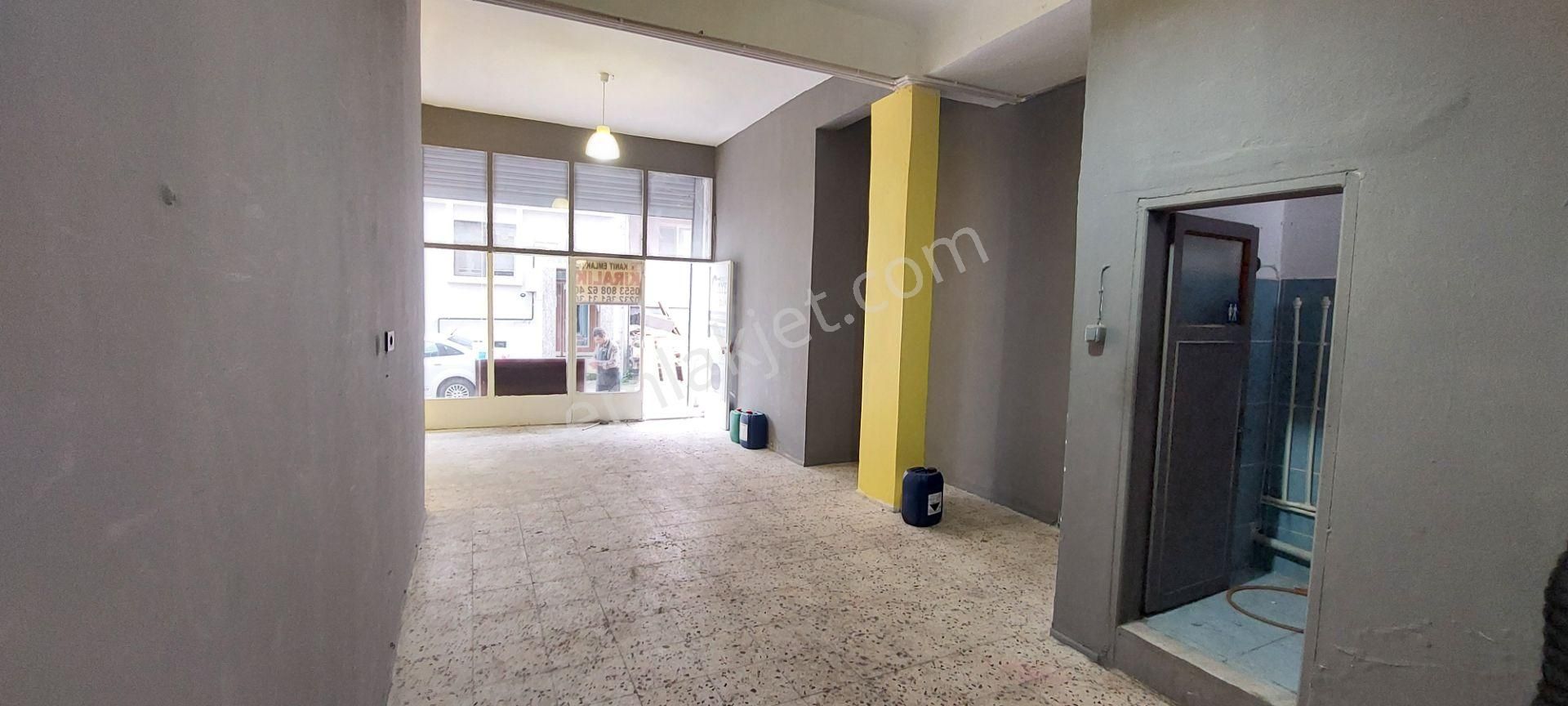 Karşıyaka Elit Sitesinde Kiralık İşyeri Kanıt Emlaktan - Görsel 4