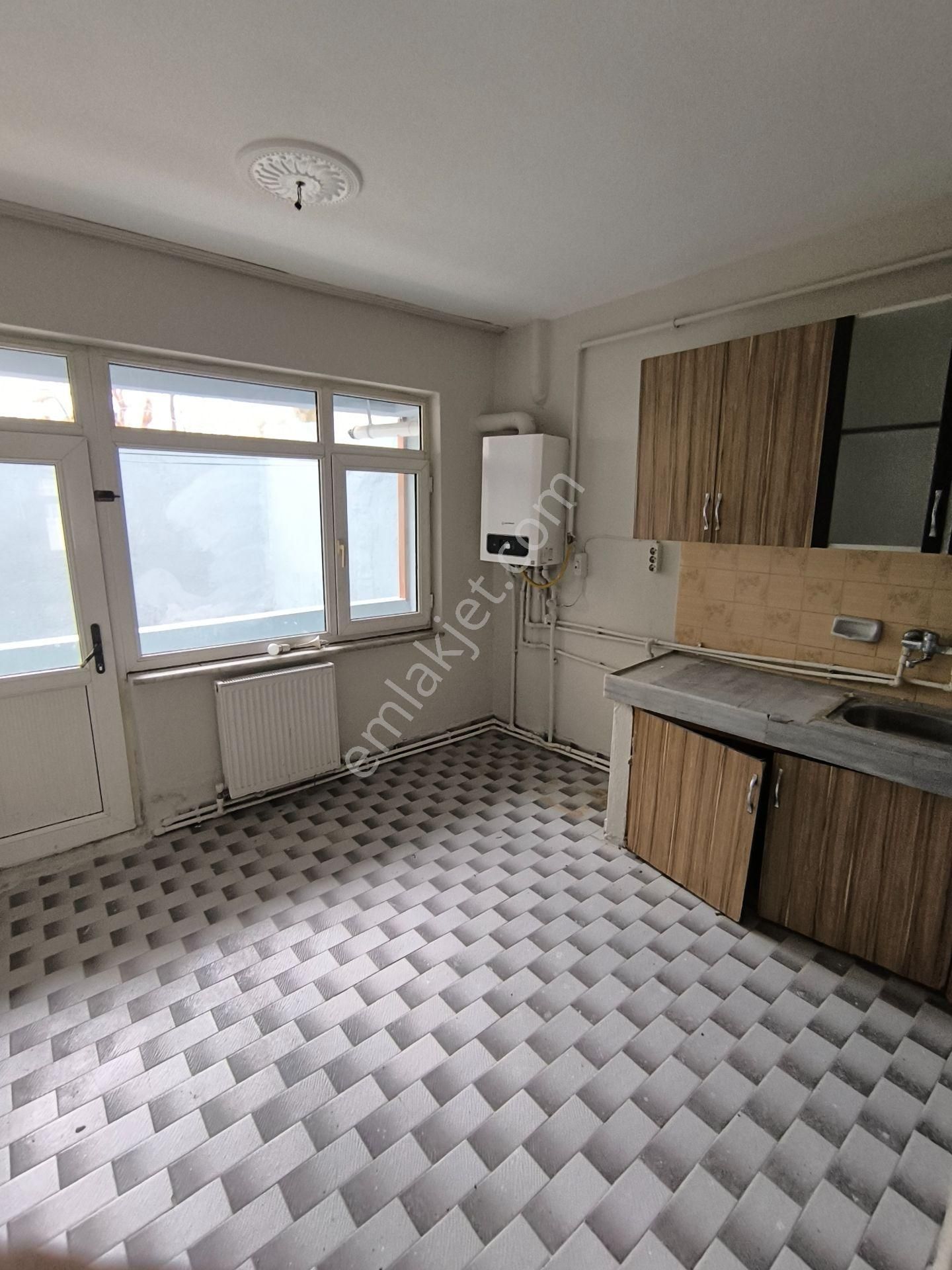 Kariyer'den Kemalpaşa Mah Zemin Kat 2+1 100m² Kiralık Daire - Görsel 6