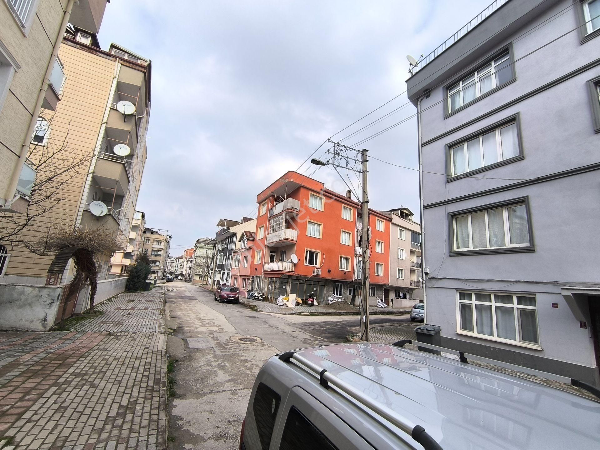 Kariyer'den Kemalpaşa Mah Zemin Kat 2+1 100m² Kiralık Daire - Görsel 17