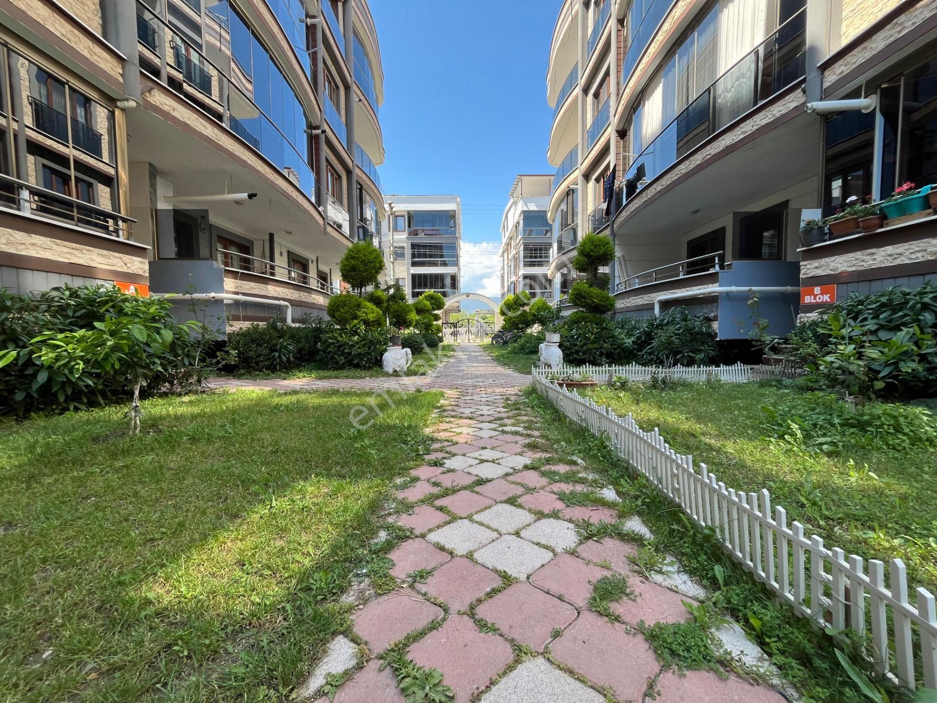 Parstan Altınkumda Havuzlu Kapalı Otoparklı Eşyalı 3+1 Dubleks - Görsel 26