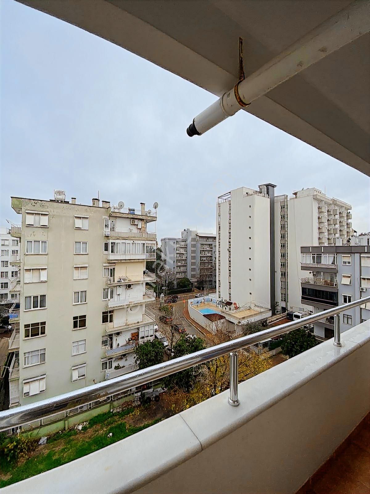 Satılık 5+1 Dubleks Daire Deniz Manzaralı - Görsel 32