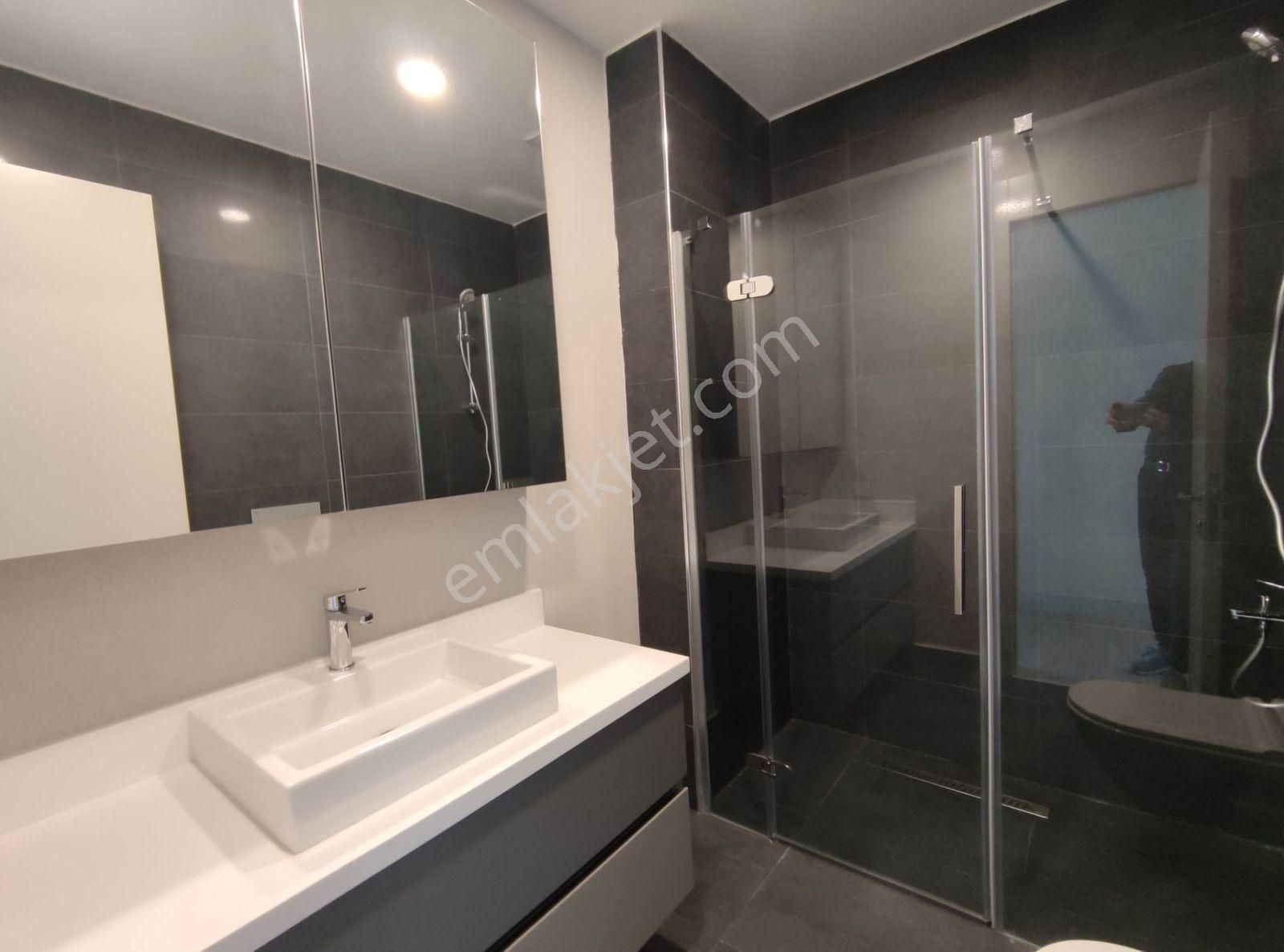 Kent İncek'te Göl Manzaralı Kiralık 4+1 Daire/enbatı A.ş