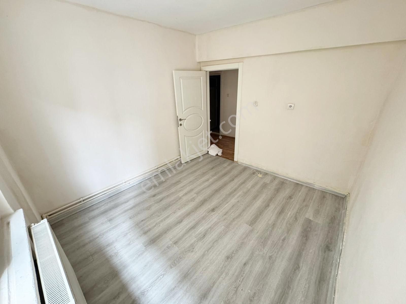 Plevne Mah'de Kredi-eminevim'e Uygun Trene Yakın Ön Cephe Daire - Görsel 7