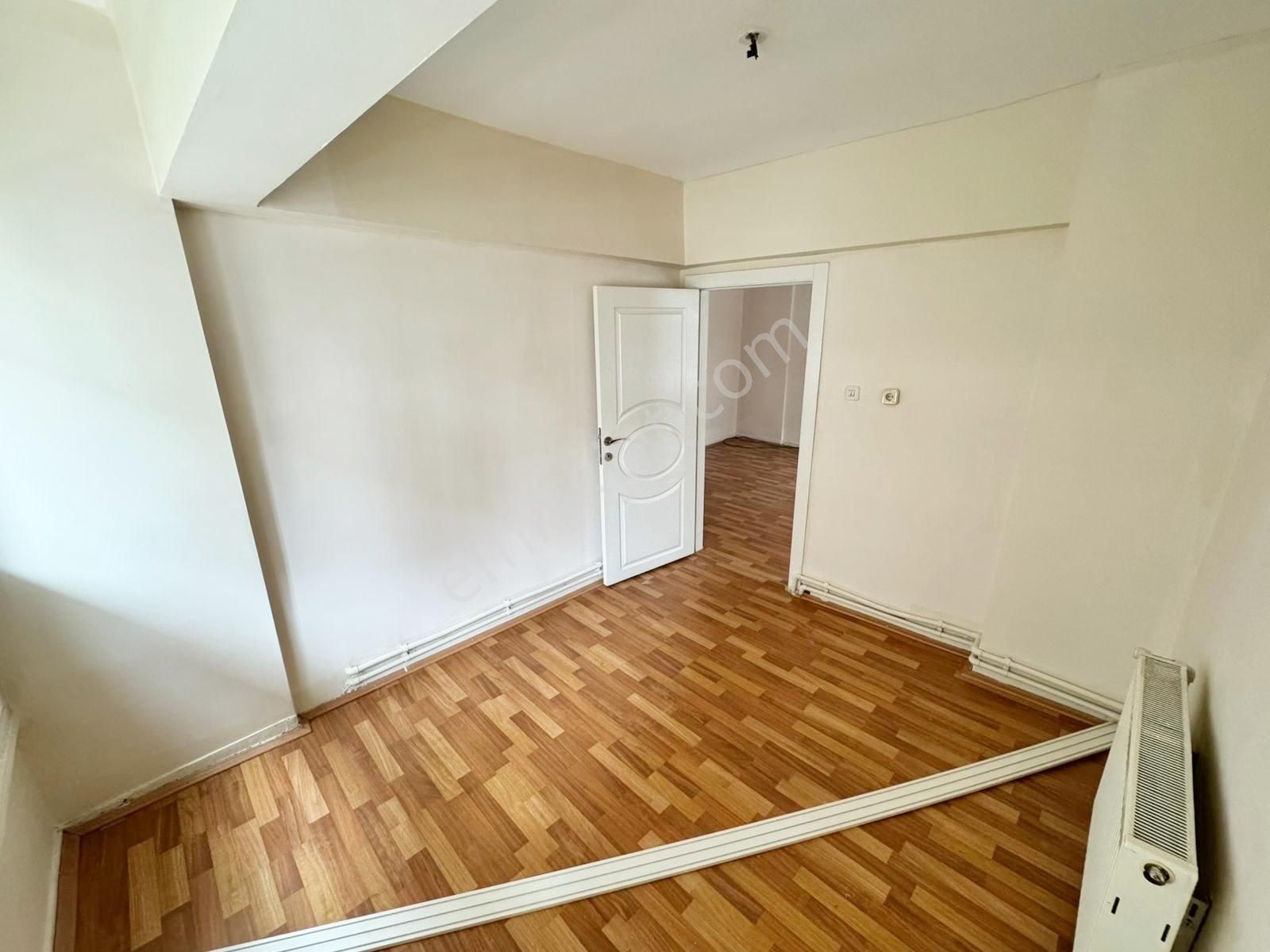 Plevne Mah'de Kredi-eminevim'e Uygun Trene Yakın Ön Cephe Daire - Görsel 25