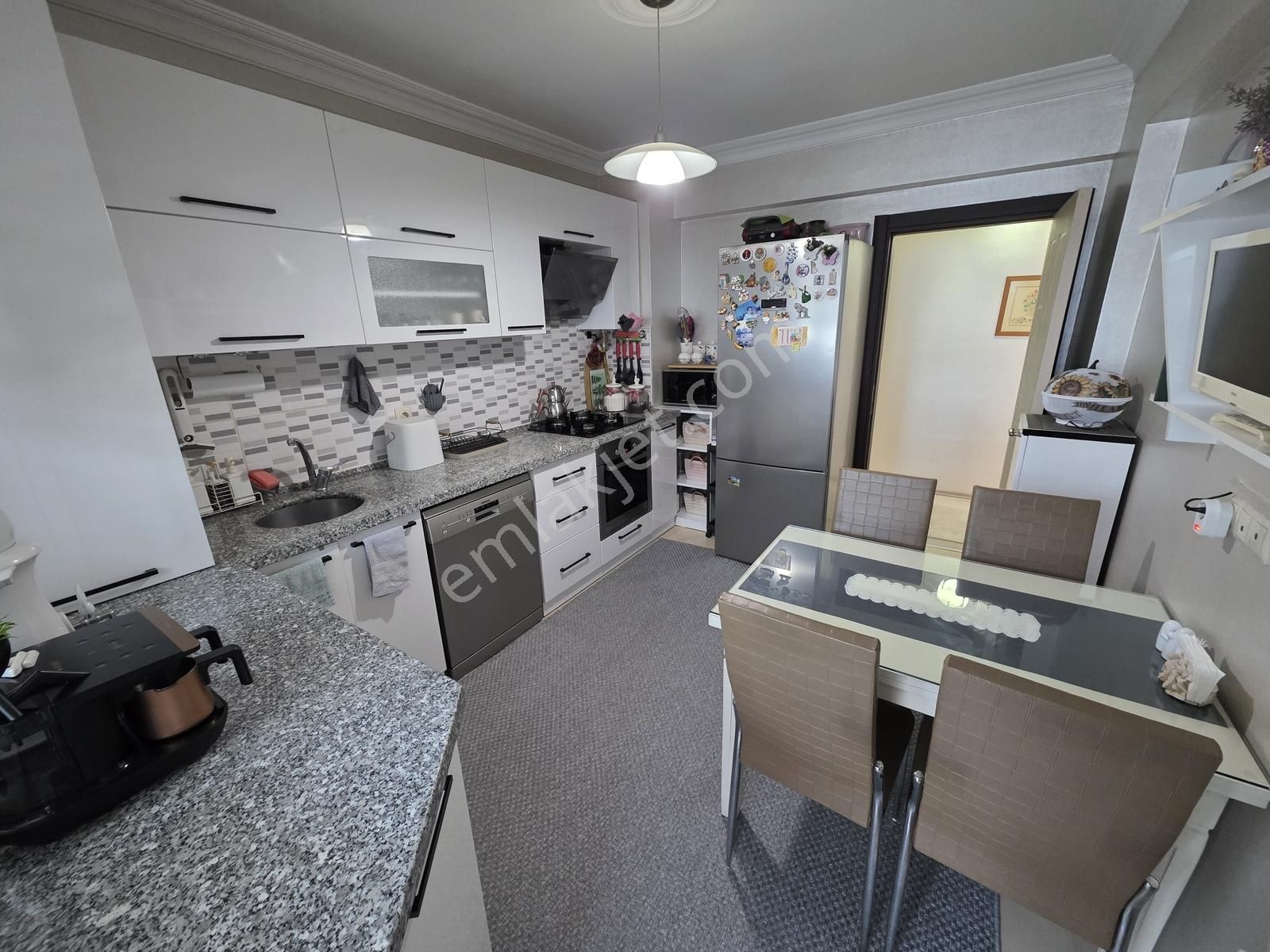 Yeşilkent Sitesi'nde Önü Açık Manzaralı Satılık Arakat 3+1 Daire - Görsel 4