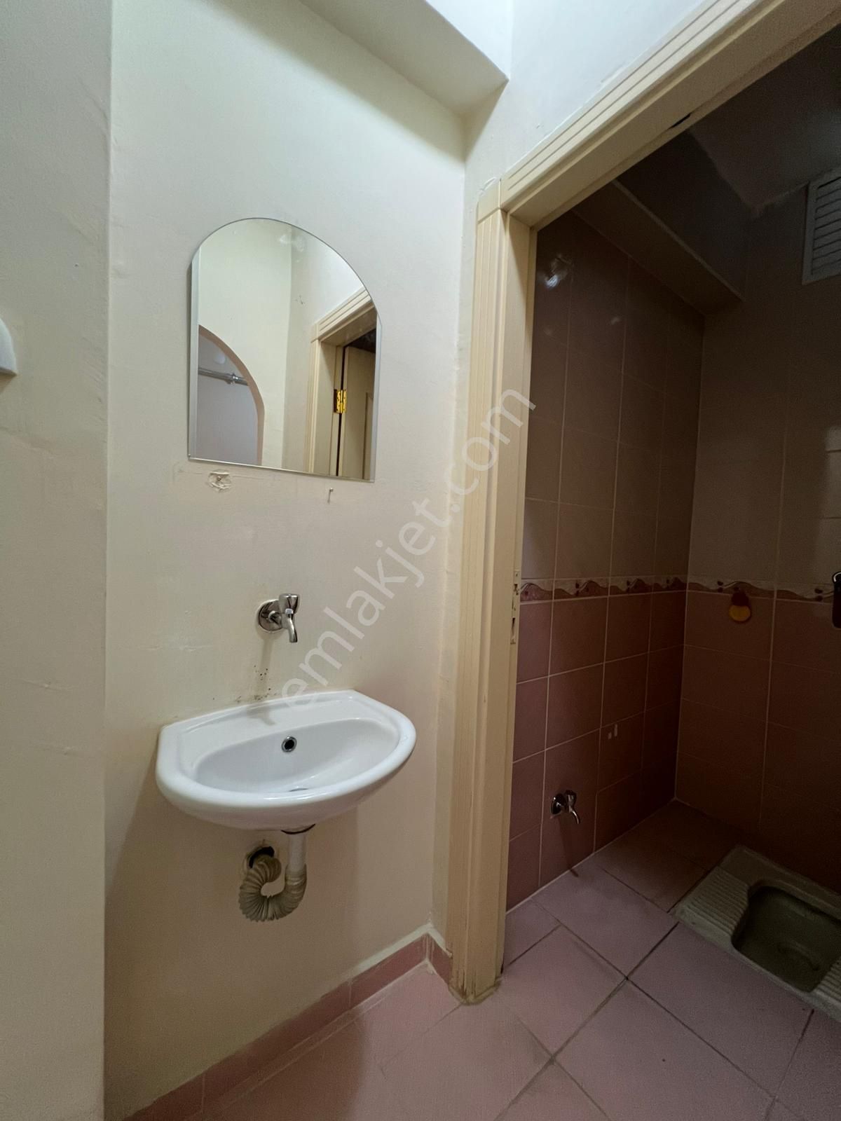 Engin Emlak'tan Akyurt Yeşiltepe Mah. Cadde Üzerinde Kiralık 3+1 - Görsel 23