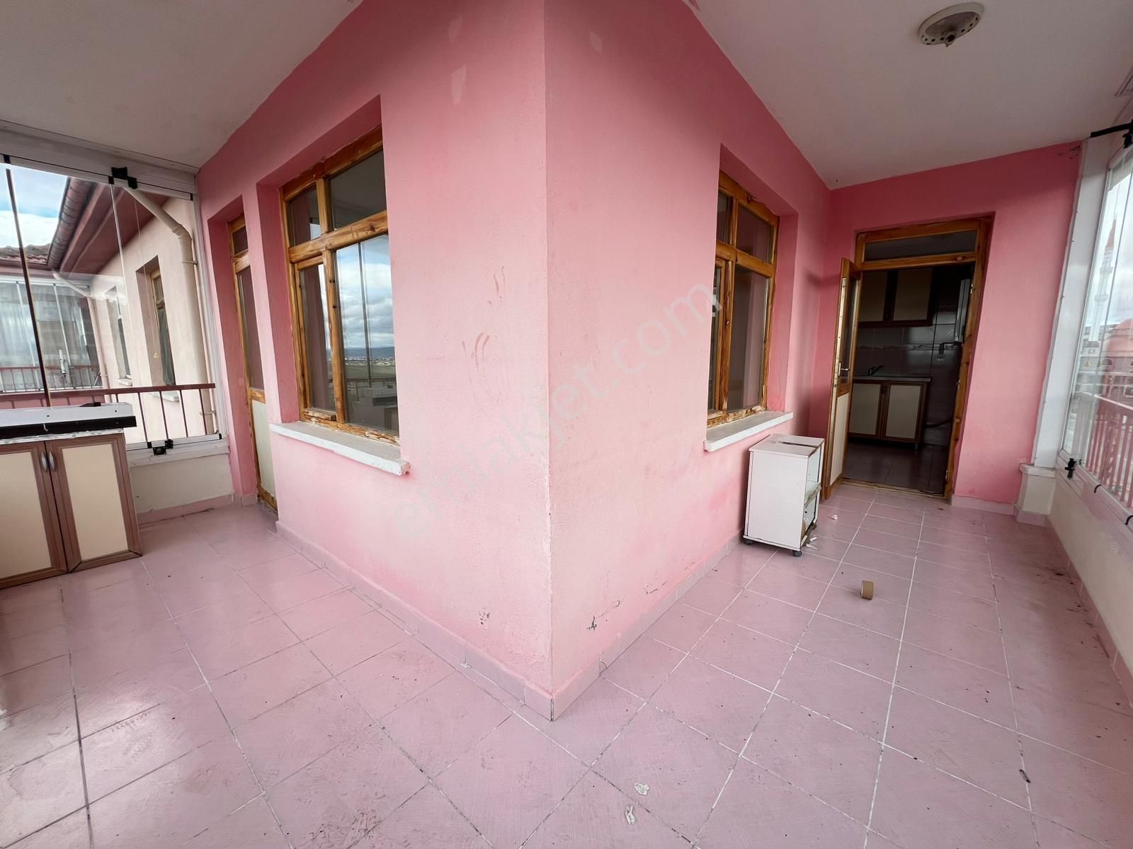 Engin Emlak'tan Akyurt Yeşiltepe Mah. Cadde Üzerinde Kiralık 3+1 - Görsel 10