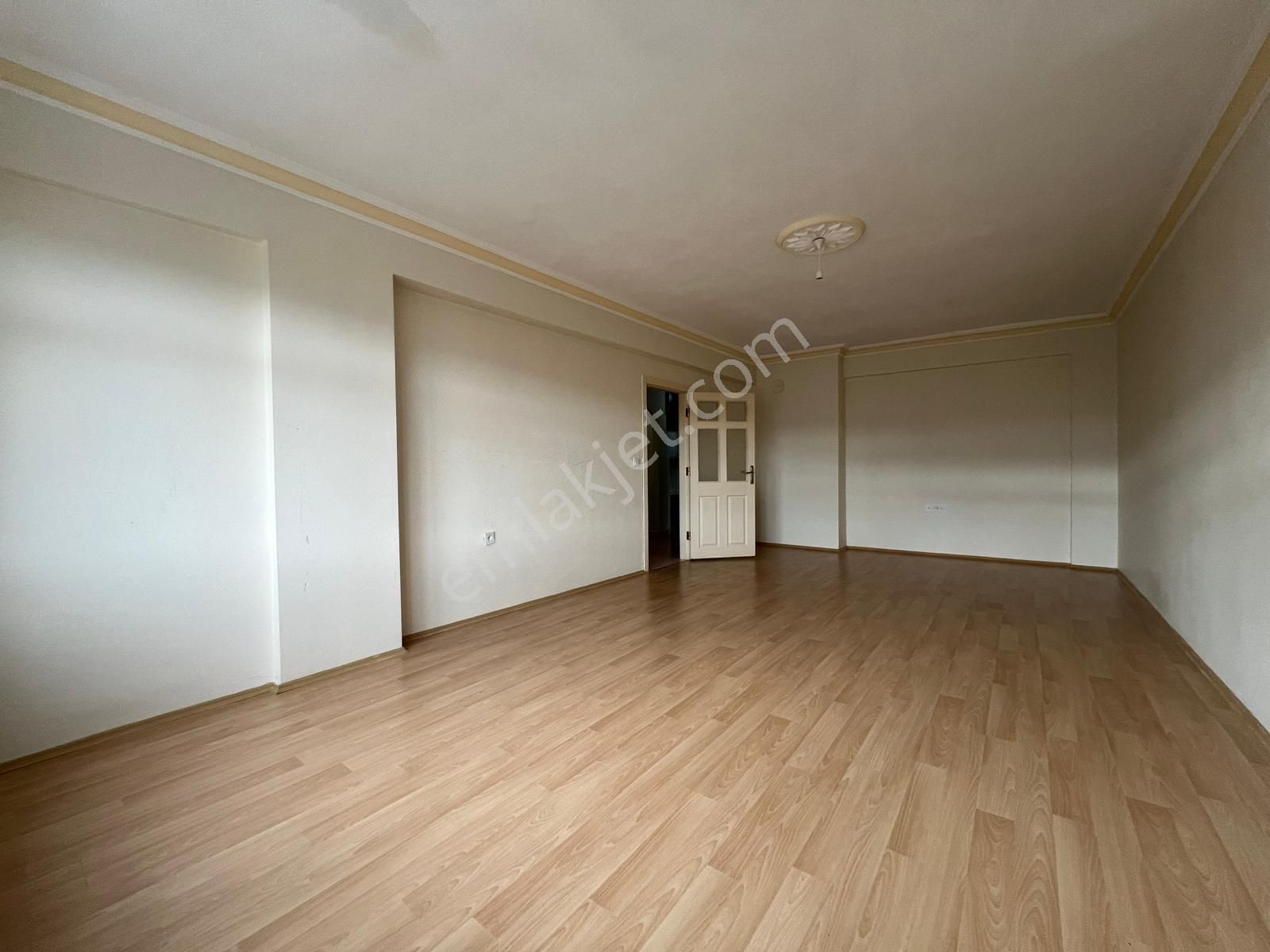 Engin Emlak'tan Akyurt Yeşiltepe Mah. Cadde Üzerinde Kiralık 3+1 - Görsel 18