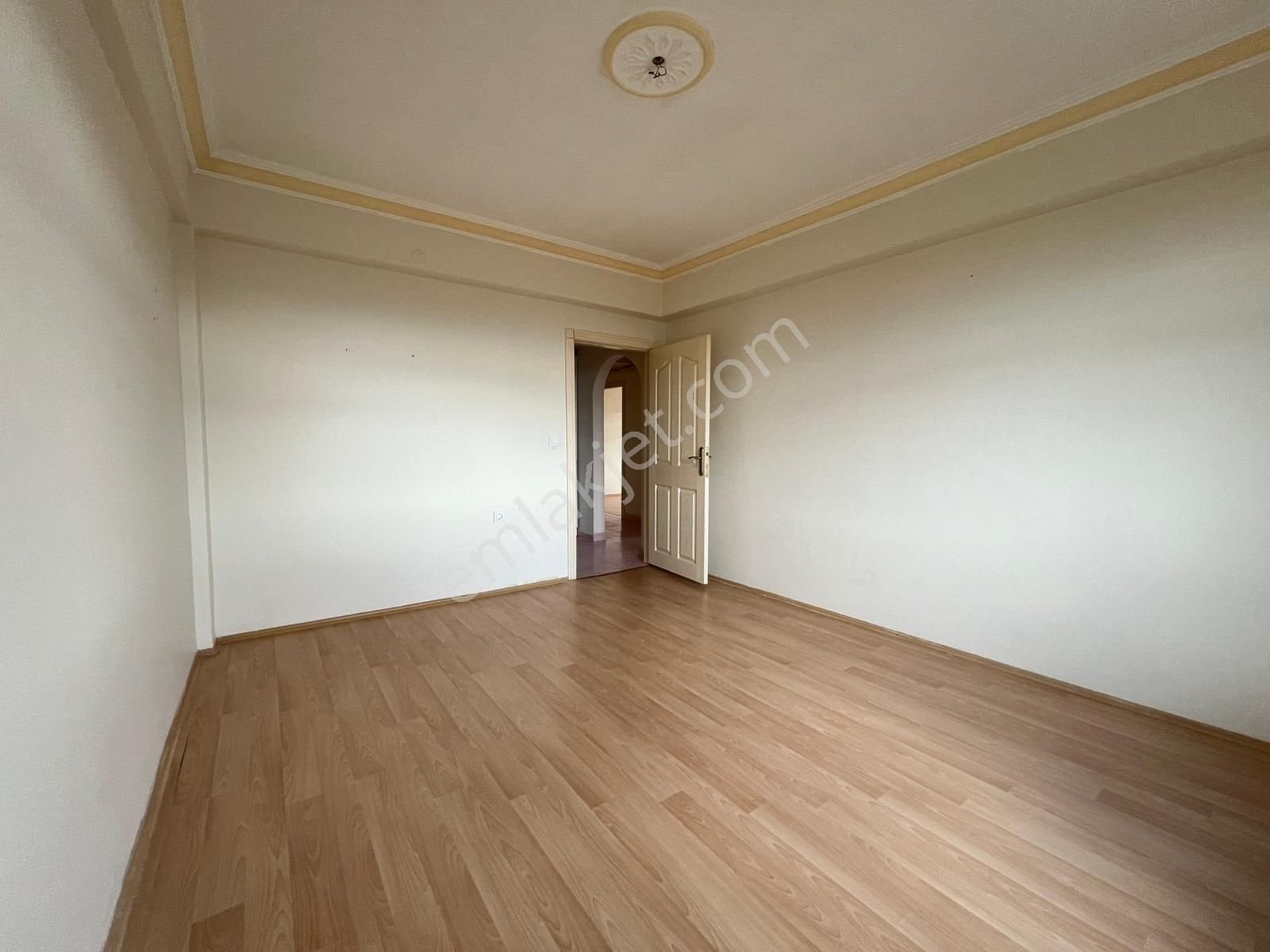 Engin Emlak'tan Akyurt Yeşiltepe Mah. Cadde Üzerinde Kiralık 3+1 - Görsel 16