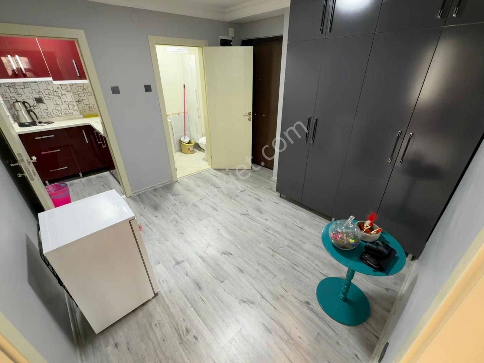 Kılıçsoy'dan Necatibey Cad. Eşyalarıyla Satılık 1+1 Ofis - Görsel 13