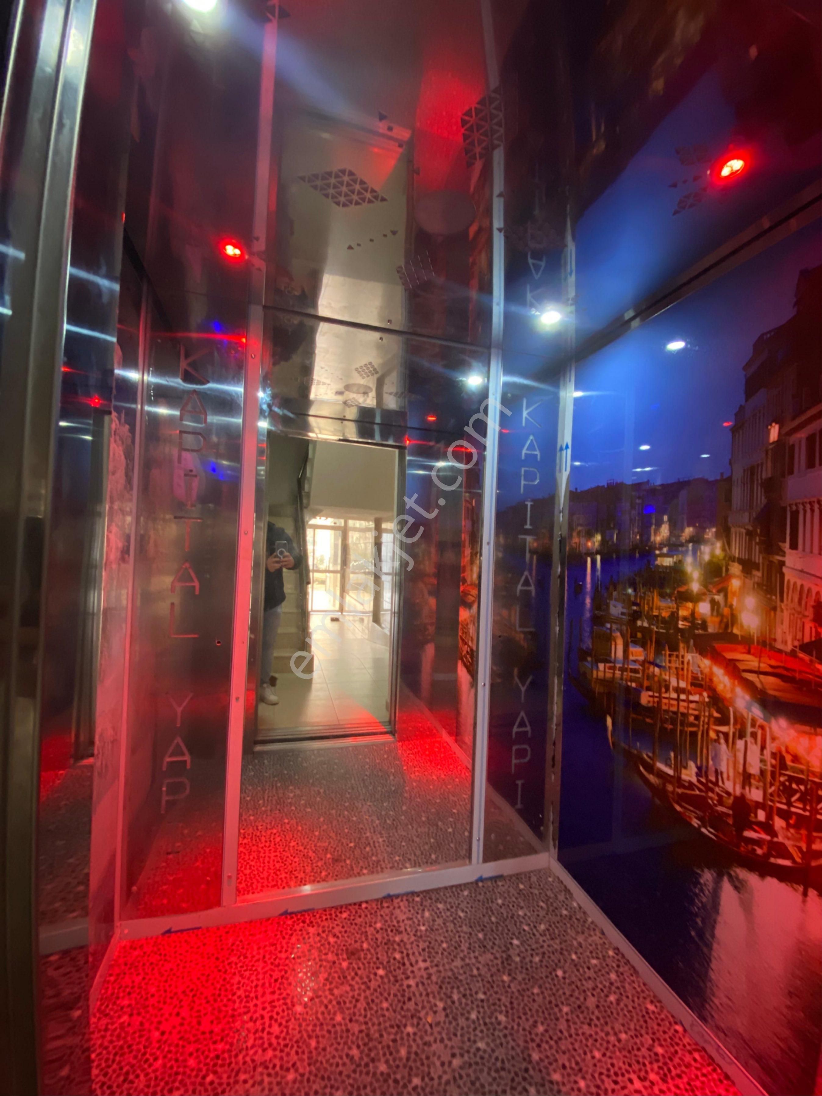 Kuşadası Davutlarda Merkezde Çift Cephe Çift Bahçeli Çok Geniş 2+1 Daire - Görsel 16